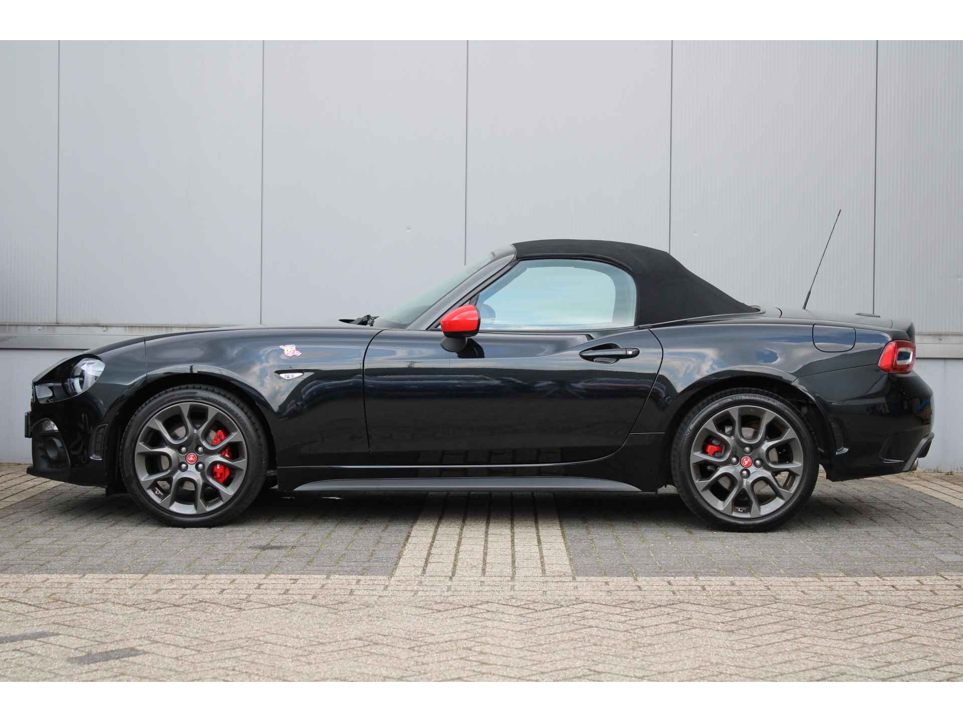 Fiat Spider Abarth 1.4 MultiAir Turbo - 3/48