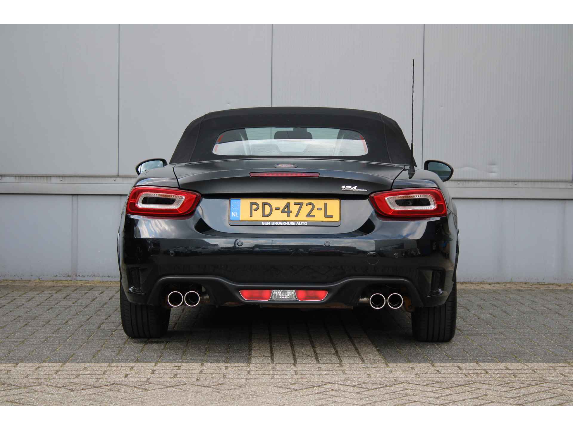 Fiat Spider Abarth 1.4 MultiAir Turbo - 5/48