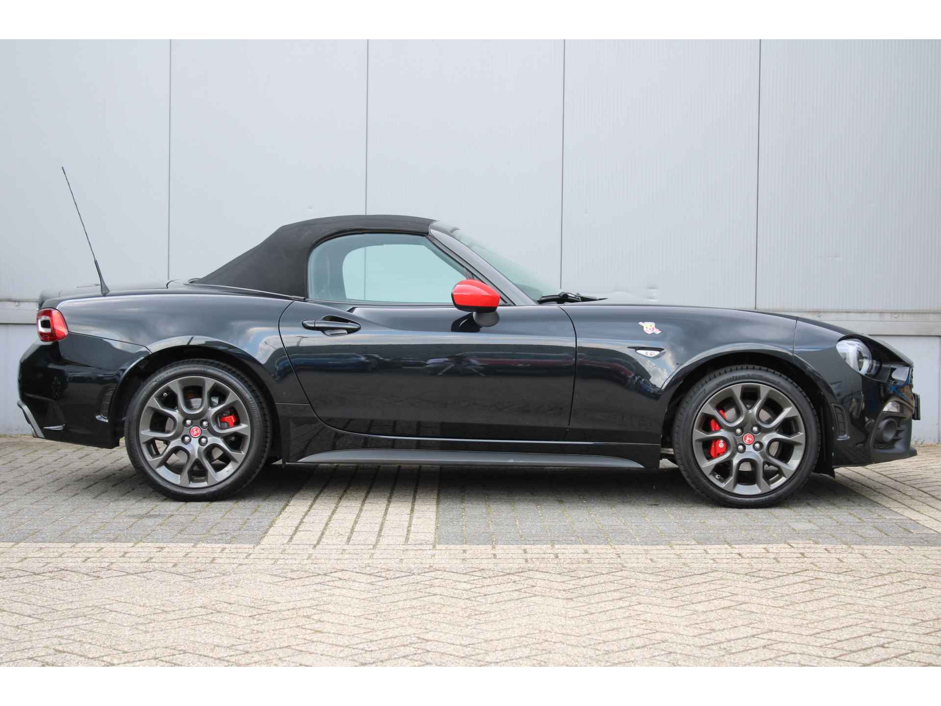 Fiat Spider Abarth 1.4 MultiAir Turbo - 8/48