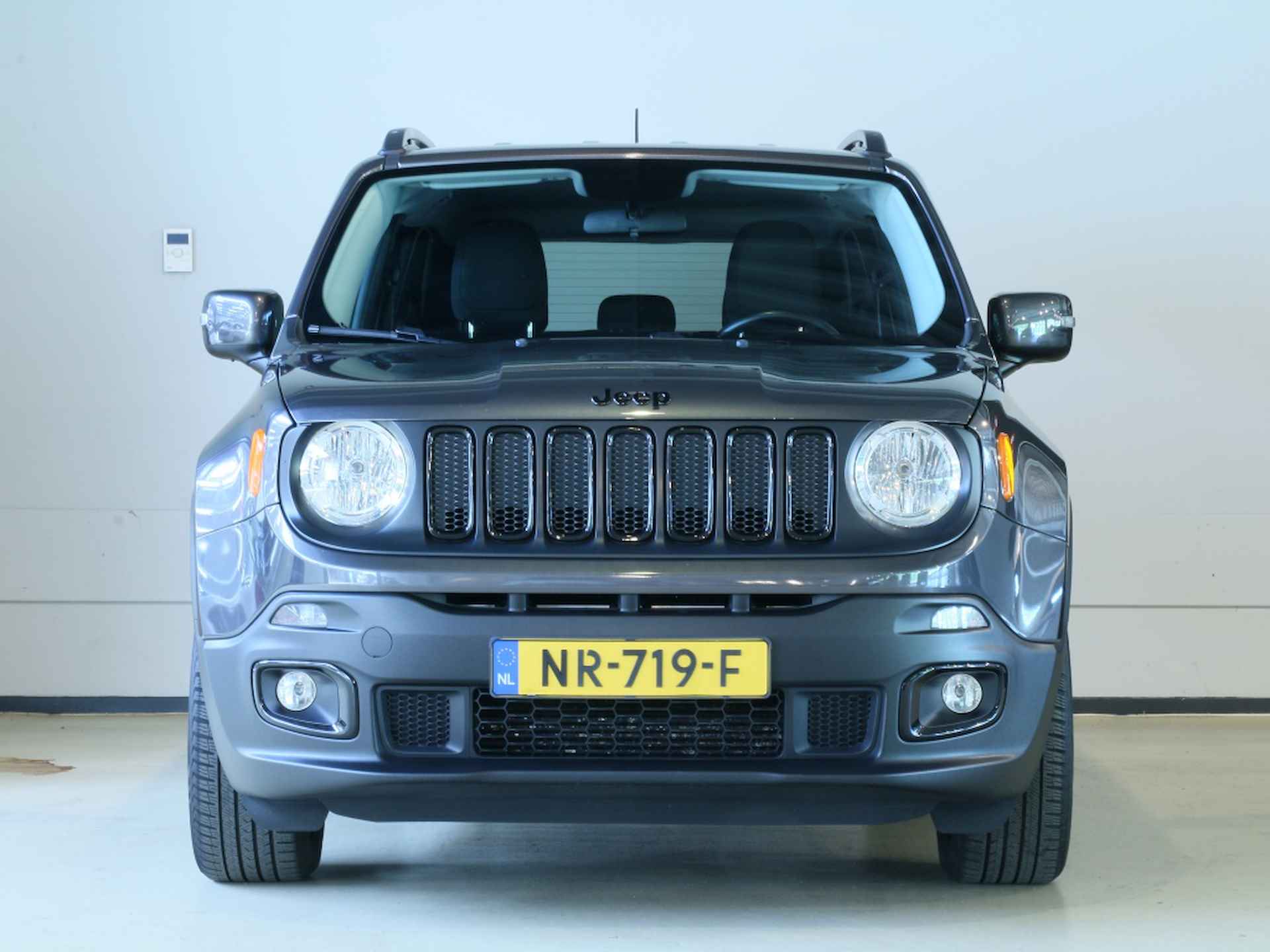 Jeep Renegade 1.4 140pk Night Eagle * RIJKLAARPRIJS * 12mnd BOVAG garantie - 6/22