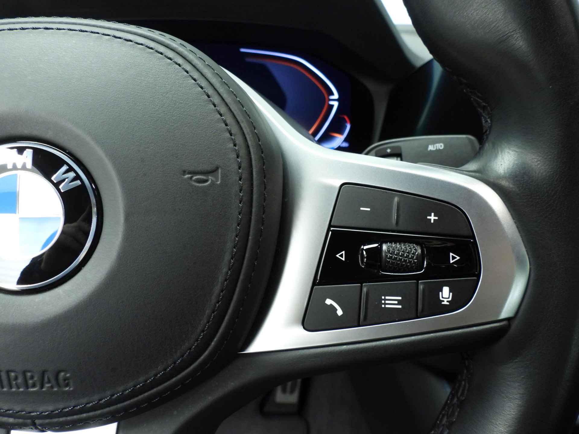 BMW 4 Serie Coupe 430i | M-Sportpakket | LED | Navigatie | Sportstoelen | Active cruise | DAB | Hifi speakers | Alu 18 inch - 15/40