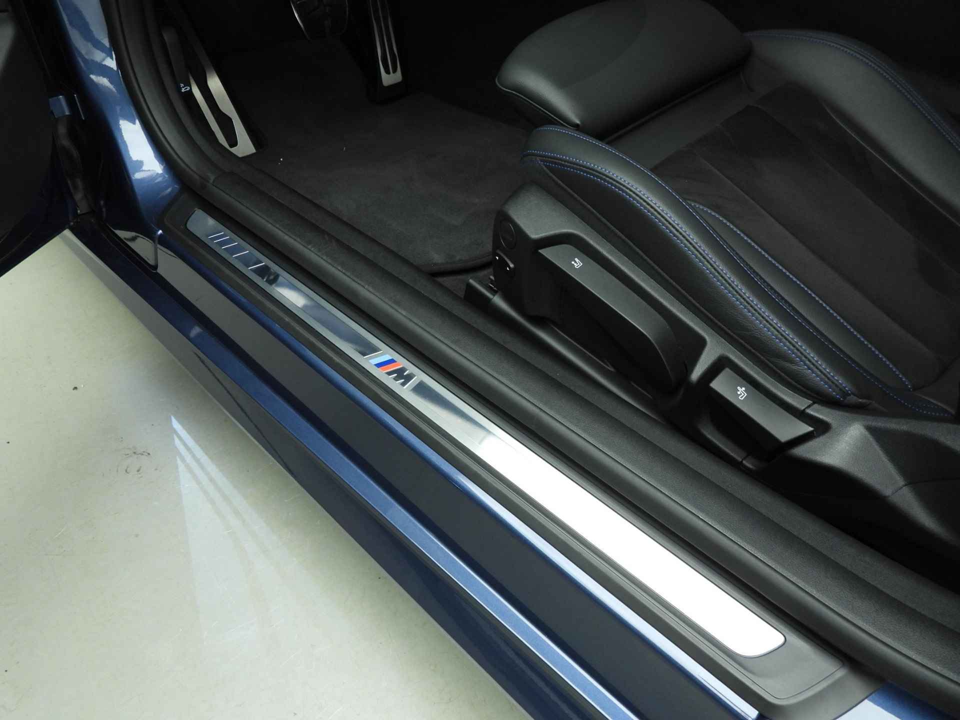 BMW 4 Serie Coupe 430i | M-Sportpakket | LED | Navigatie | Sportstoelen | Active cruise | DAB | Hifi speakers | Alu 18 inch - 33/40