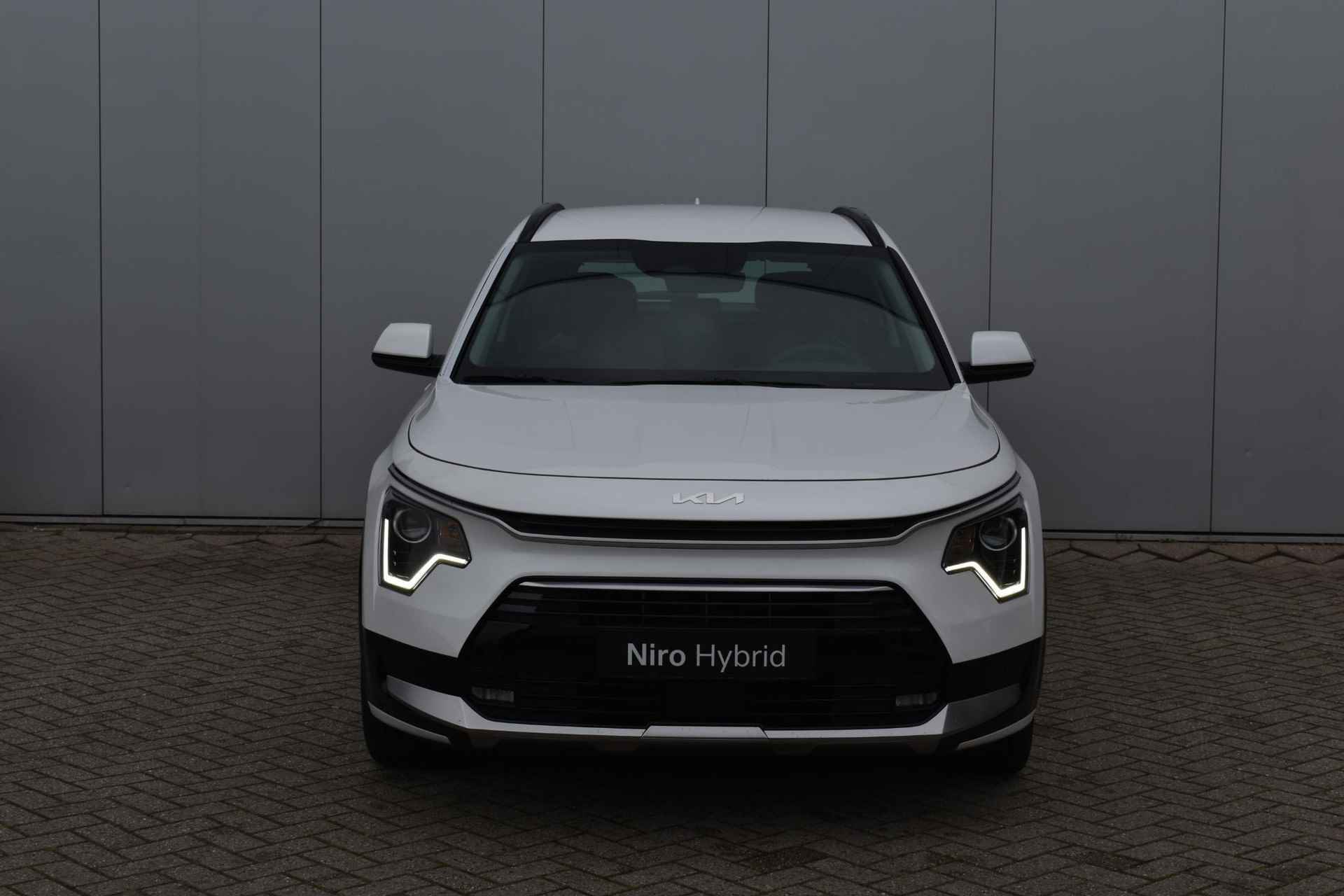 Kia Niro HEV 1.6 GDi Hybrid DynamicLine Kia Niro HEV DynamicLine 1.6 GDi Hybrid  (A) - 3/33