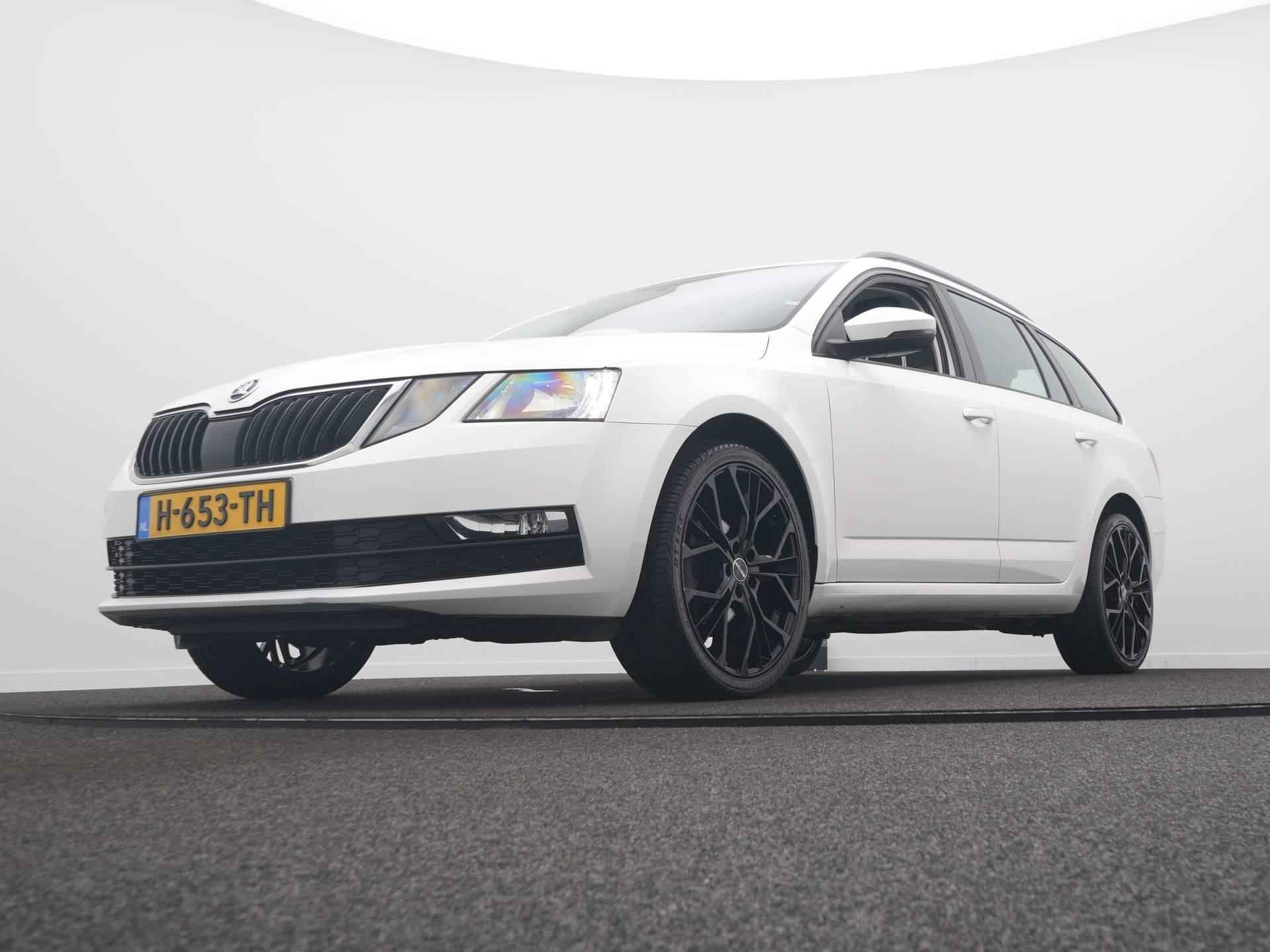 Skoda Octavia Combi 1.2 TSI Greentech Active - 9/31