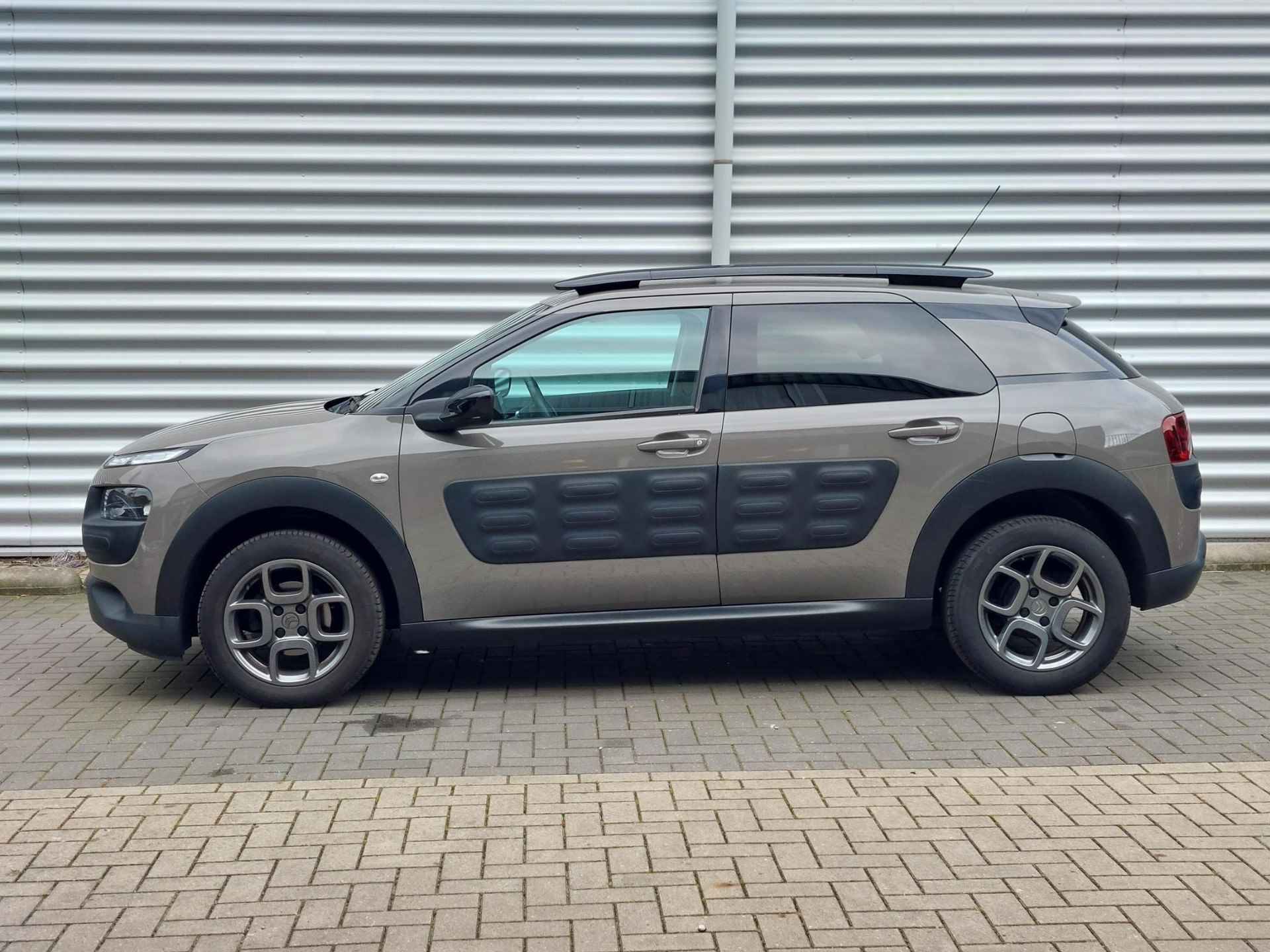 Citroen C4 Cactus 1.2 Shine Clima/Cam/Trekhaak - 2/31