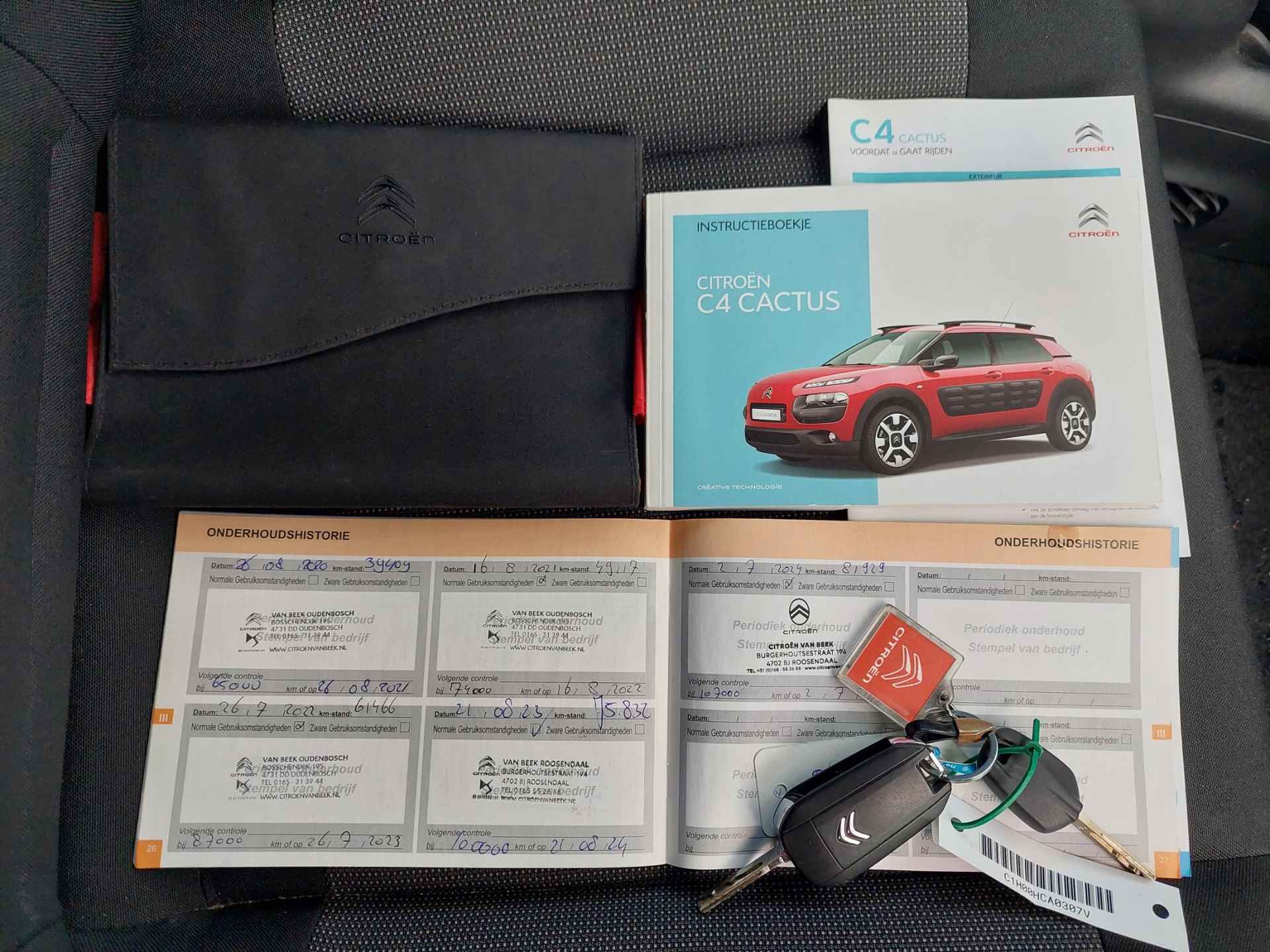 Citroen C4 Cactus 1.2 Shine Clima/Cam/Trekhaak - 8/31