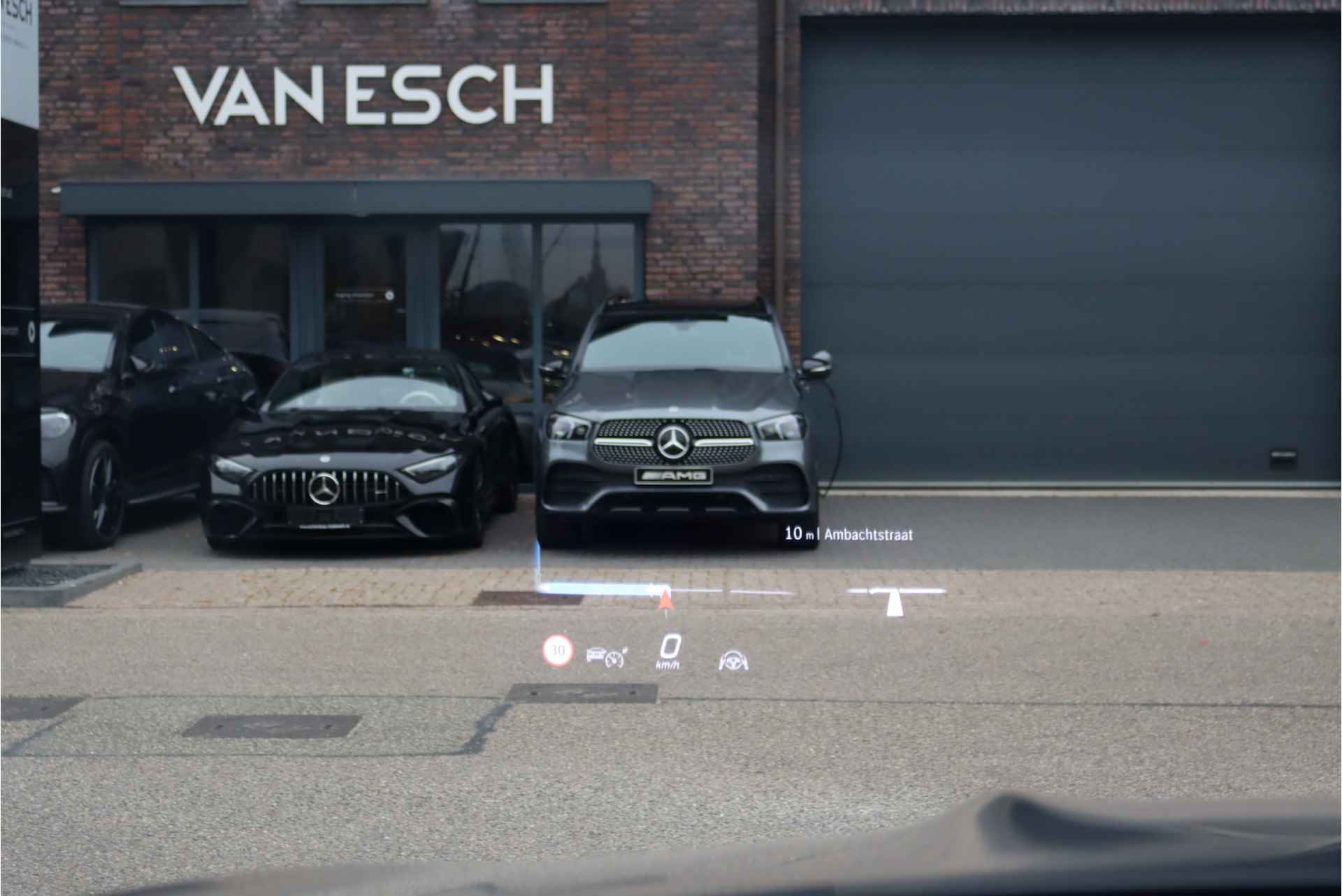 Mercedes-Benz GLE 350 de 4MATIC AMG Line Aut9 | Luchtvering | Distronic+ | Trekhaak | Burmester | Leder | Memory | Panoramadak | Rijassistentiepakket | Keyless Go | Surround Camera | Augmented Reality | - 27/49