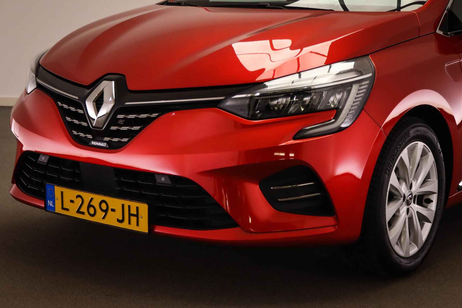 Renault Clio 1.0 TCe 90 Intens | EASY LINK / PARKING- PACK | NAVIGATIE | DAB | APPLE | CAMERA | 16" | DEALER ONDERHOUDEN - 10/52