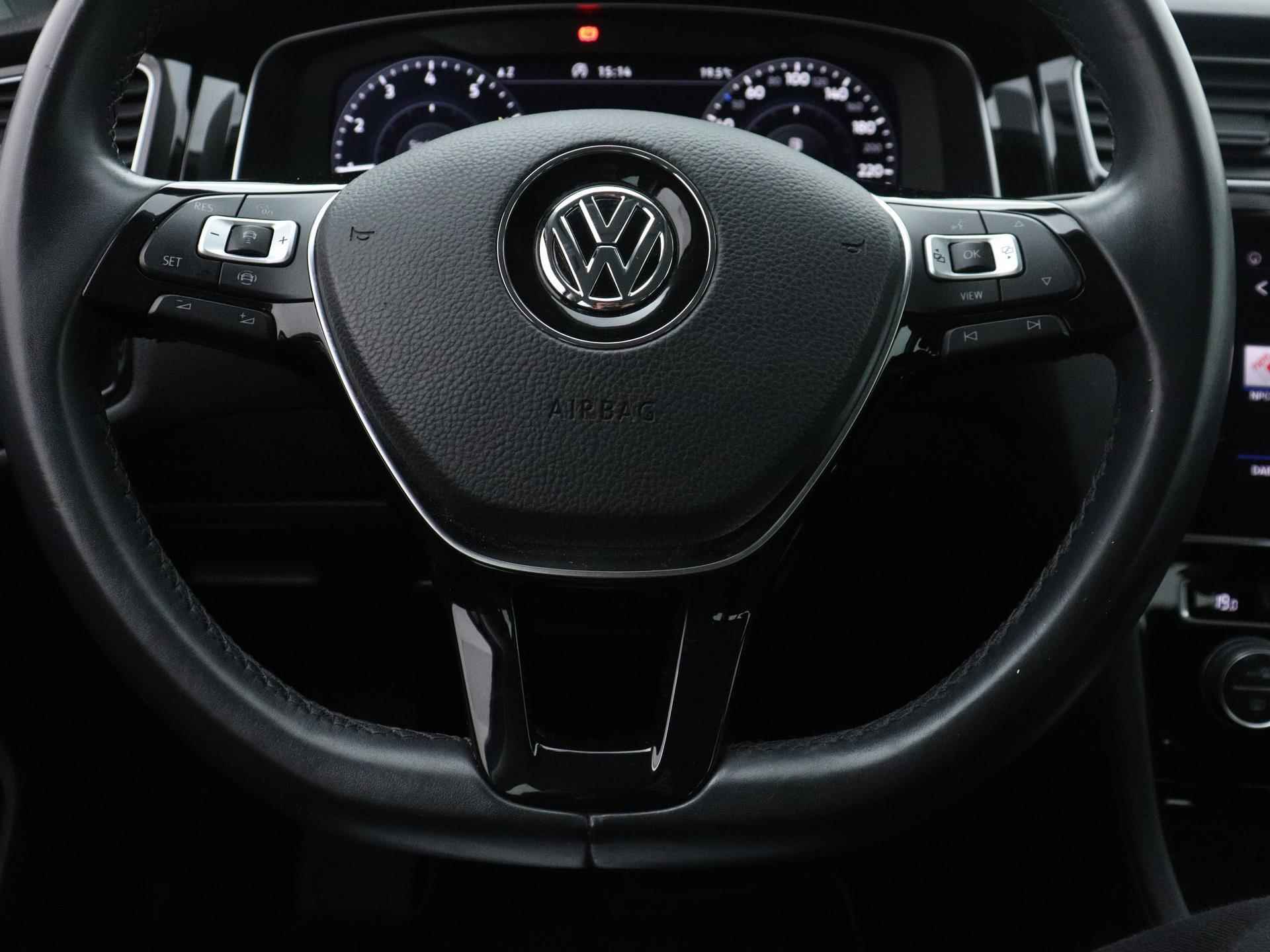 Volkswagen Golf Variant 1.0 TSI Highline 115PK automaat | Trekhaak | Navigatie | Digitale cockpit | Stoelverwarming | Adaptive Cruise Control | Parkeersensoren | App Connect - 17/22