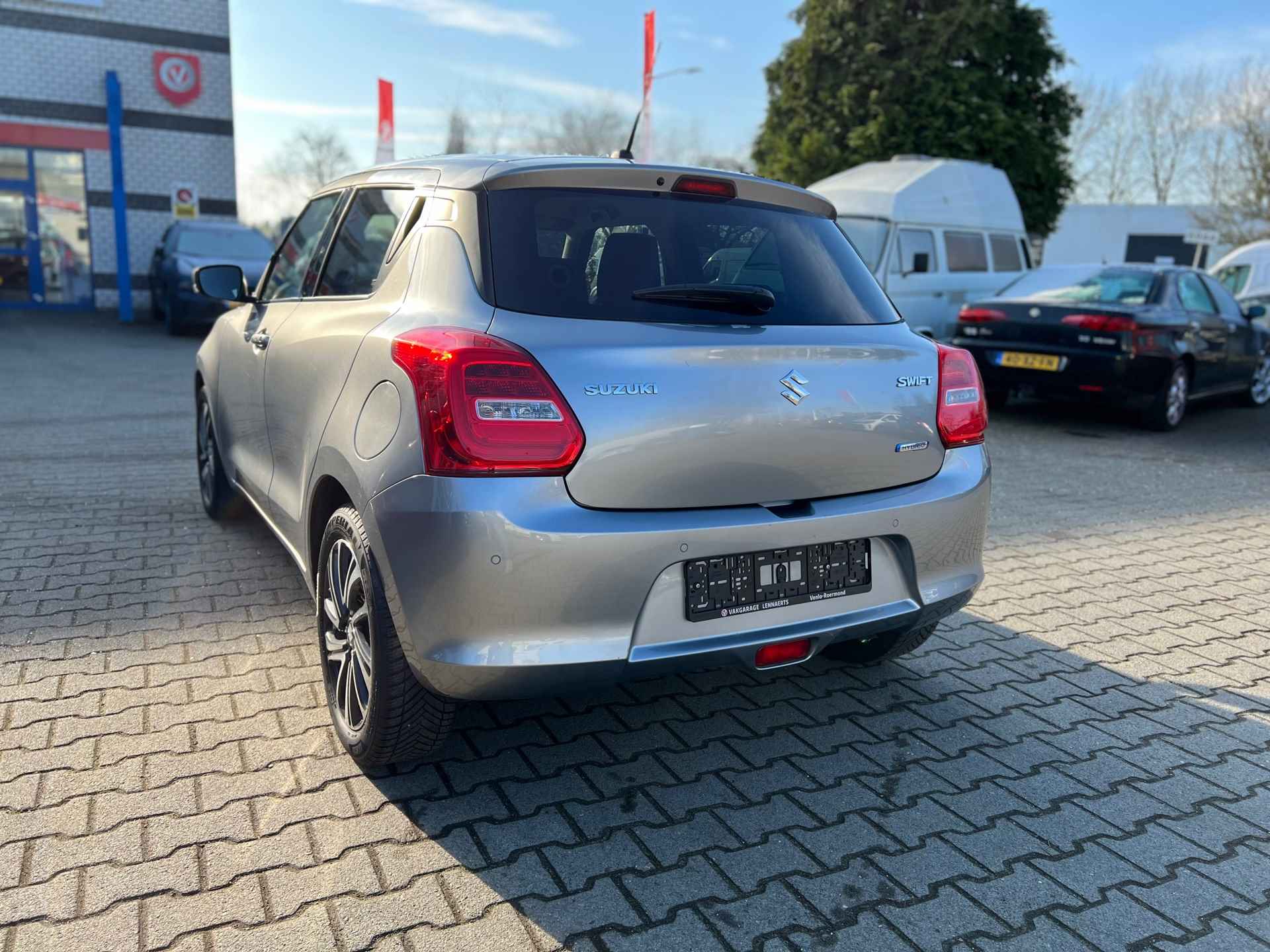 Suzuki Swift 1.2 Style Smart Hybrid (BOVAG/RIJKLAARPRIJS) - 6/30