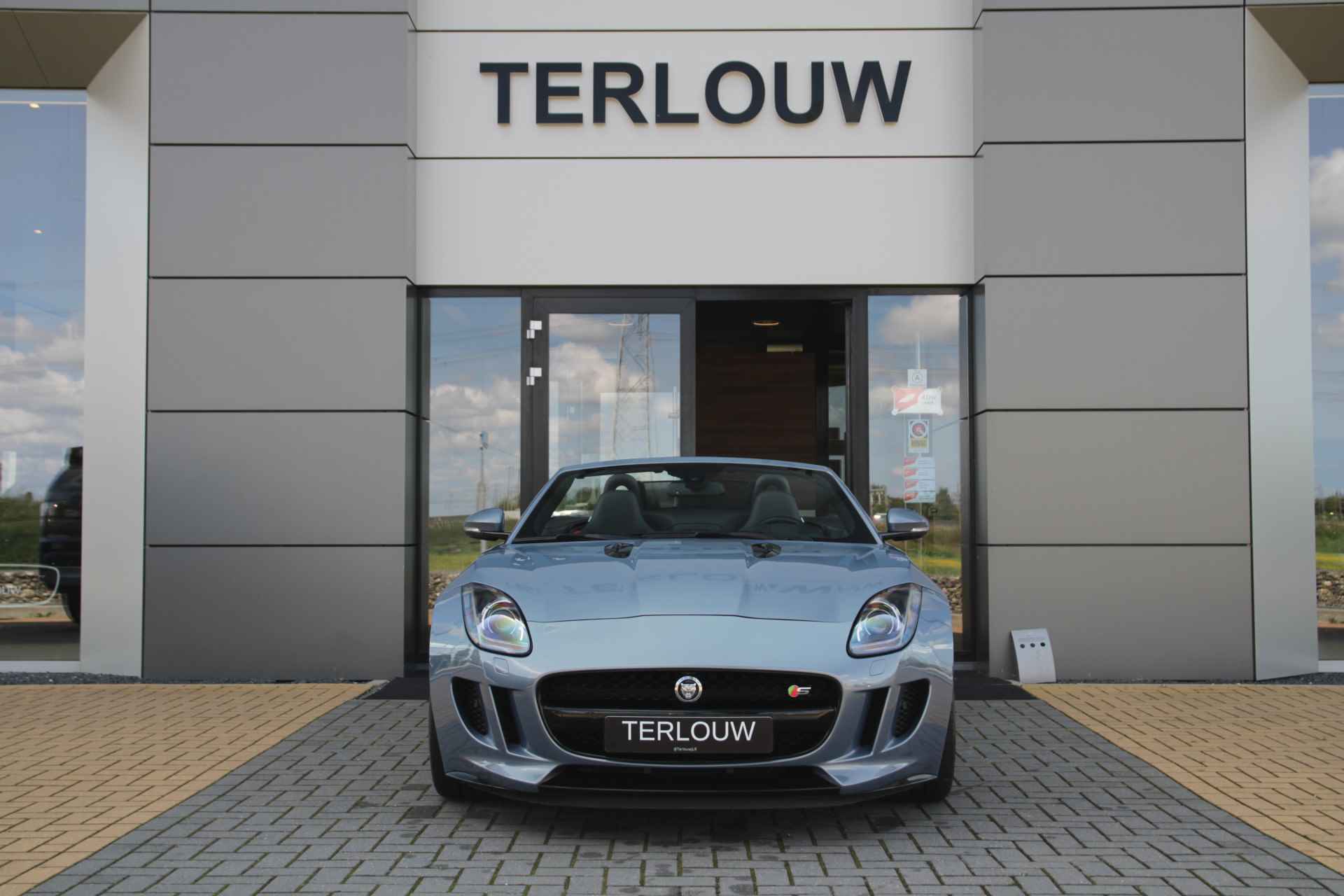 Jaguar F-Type 3.0 V6 S Convertible 381 pk 381 pk - 5/24