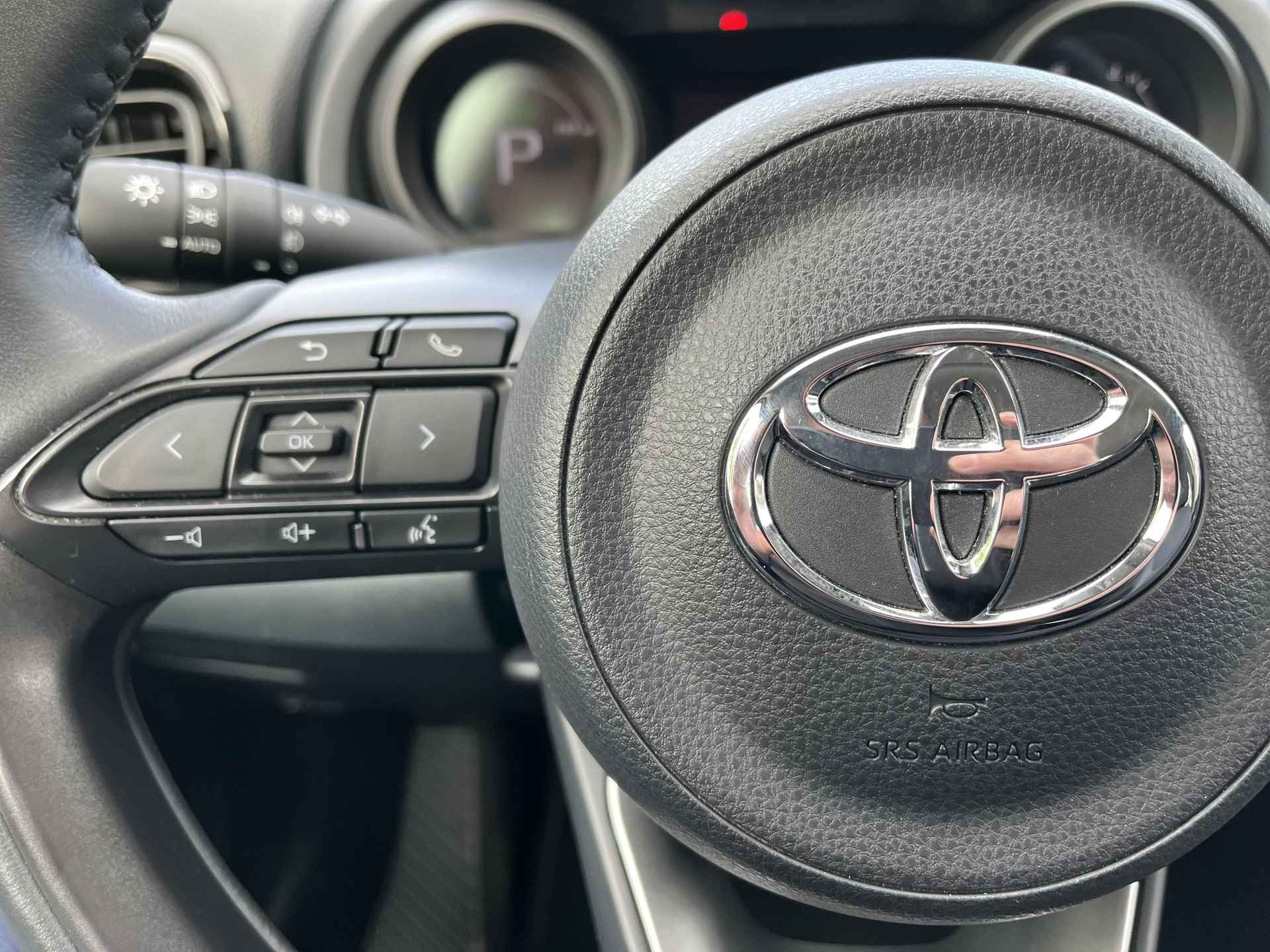 Toyota Yaris 1.5 Hybrid Dynamic | Carplay | LED koplampen | Licht metalen velgen | Parkeercamera | - 18/26