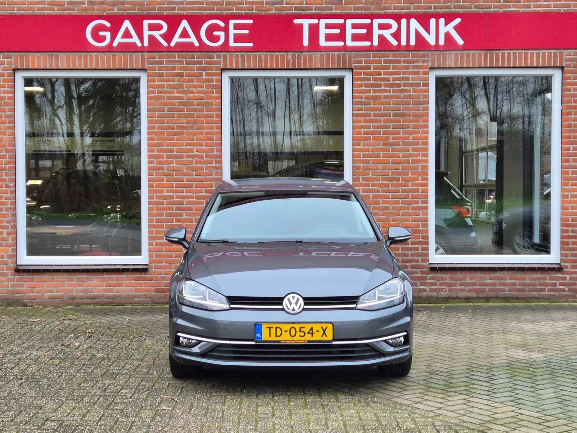 Volkswagen Golf 1.0 TSI Comfortline Business 110PK 5drs AUTOMAAT clima, adapt. cruise, navi, carplay RIJKLAAR - 20/20