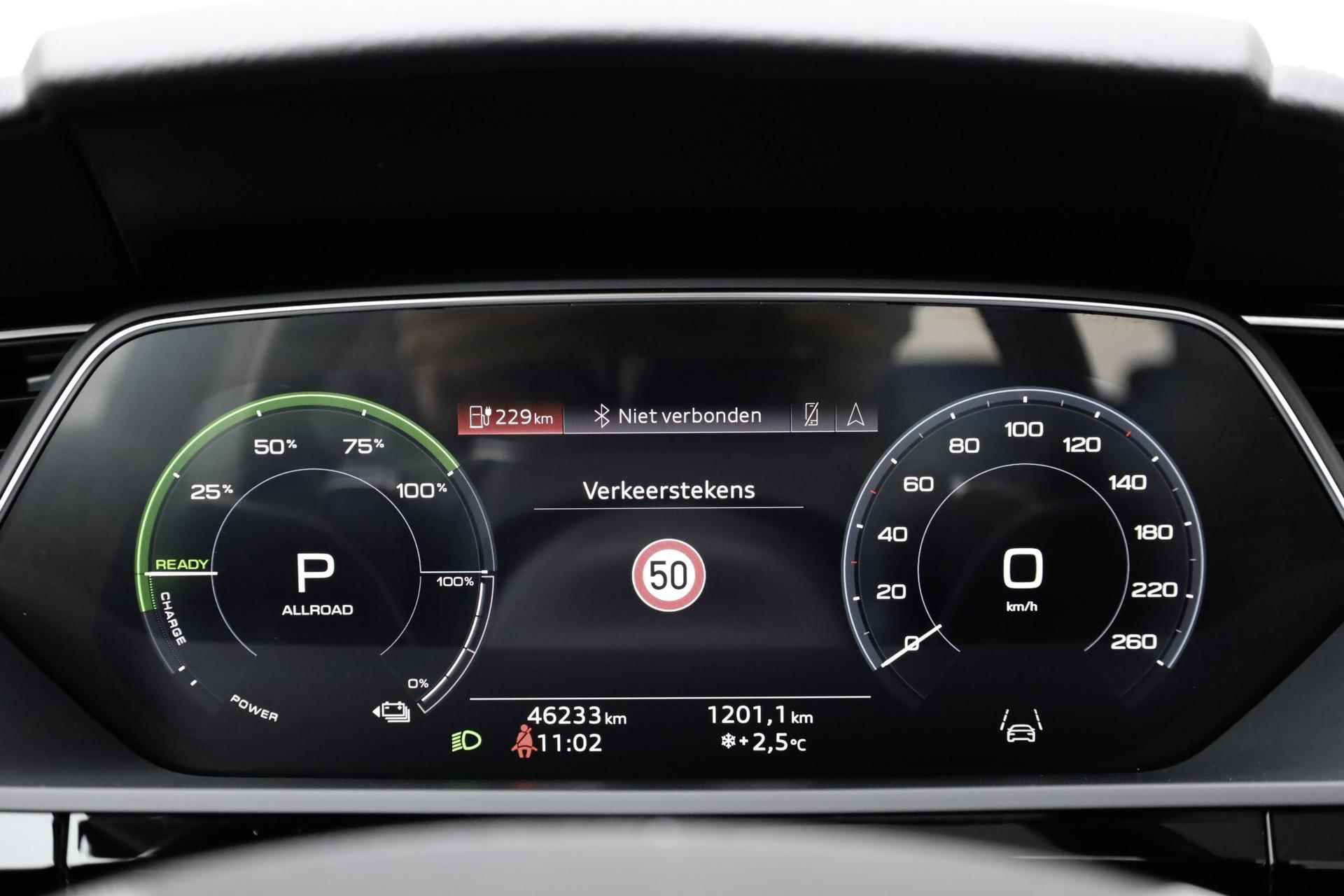 Audi e-tron 50 313pk quattro Business Edition Plus 71 kWh | Panoramadak | Leder | Trekhaak | Stoelverwarming | Luchtvering - 25/59