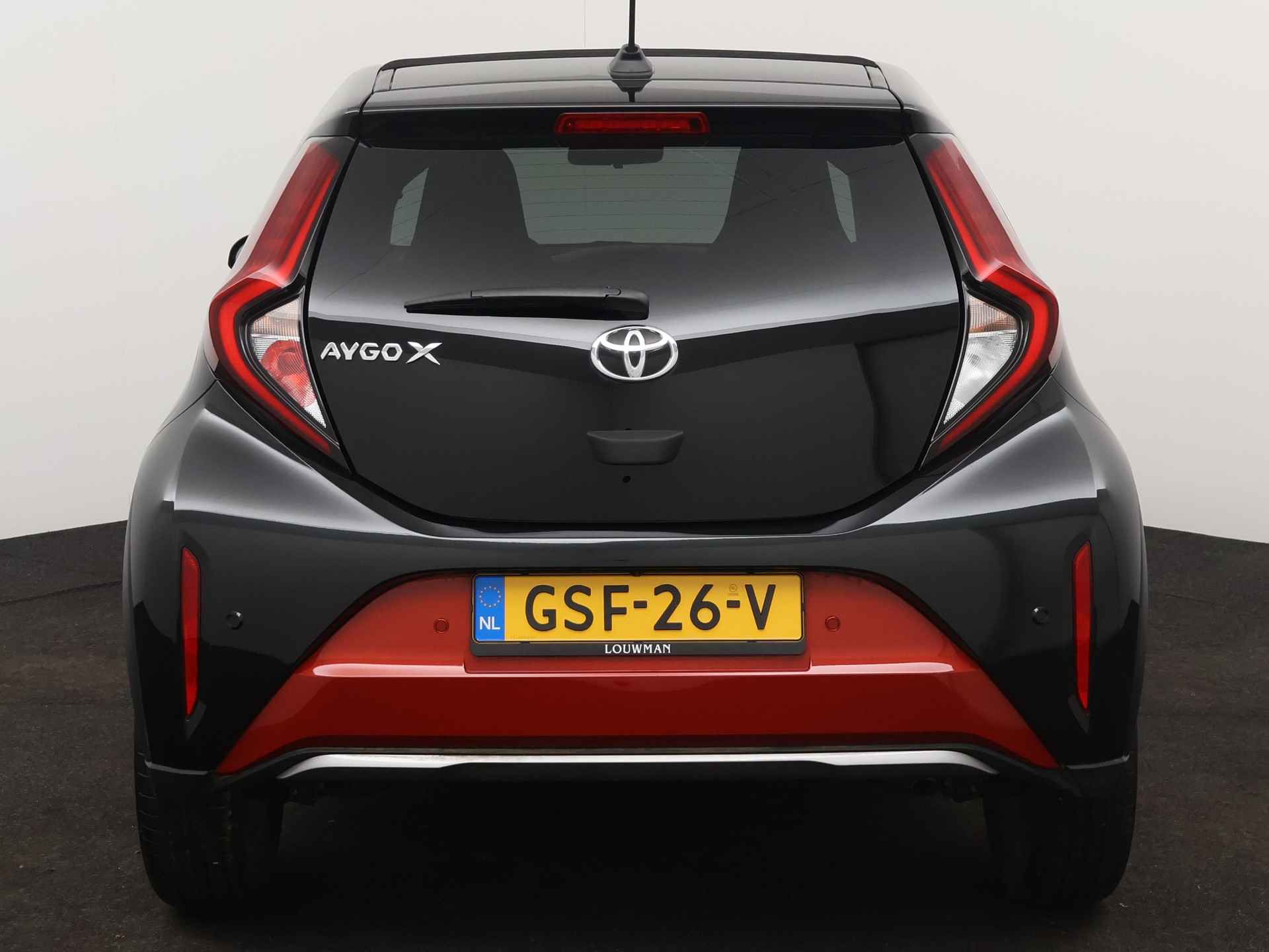 Toyota Aygo X 1.0 VVT-i S-CVT Envy Limited | Cabrio | Navigatie | Camera | LM velgen | - 31/46