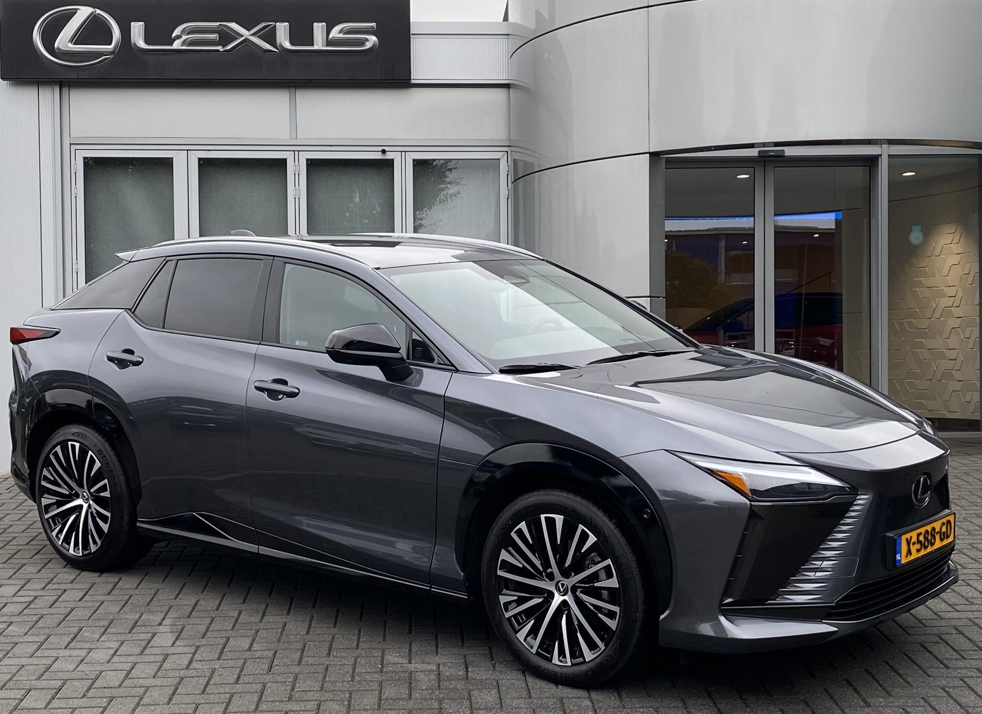 Lexus RZ 450e President Line 71 kWh NL-AUTO MARK LEVINSON STOELVENT 360-CAMERA HUD INFRAROOD-VERWARMING