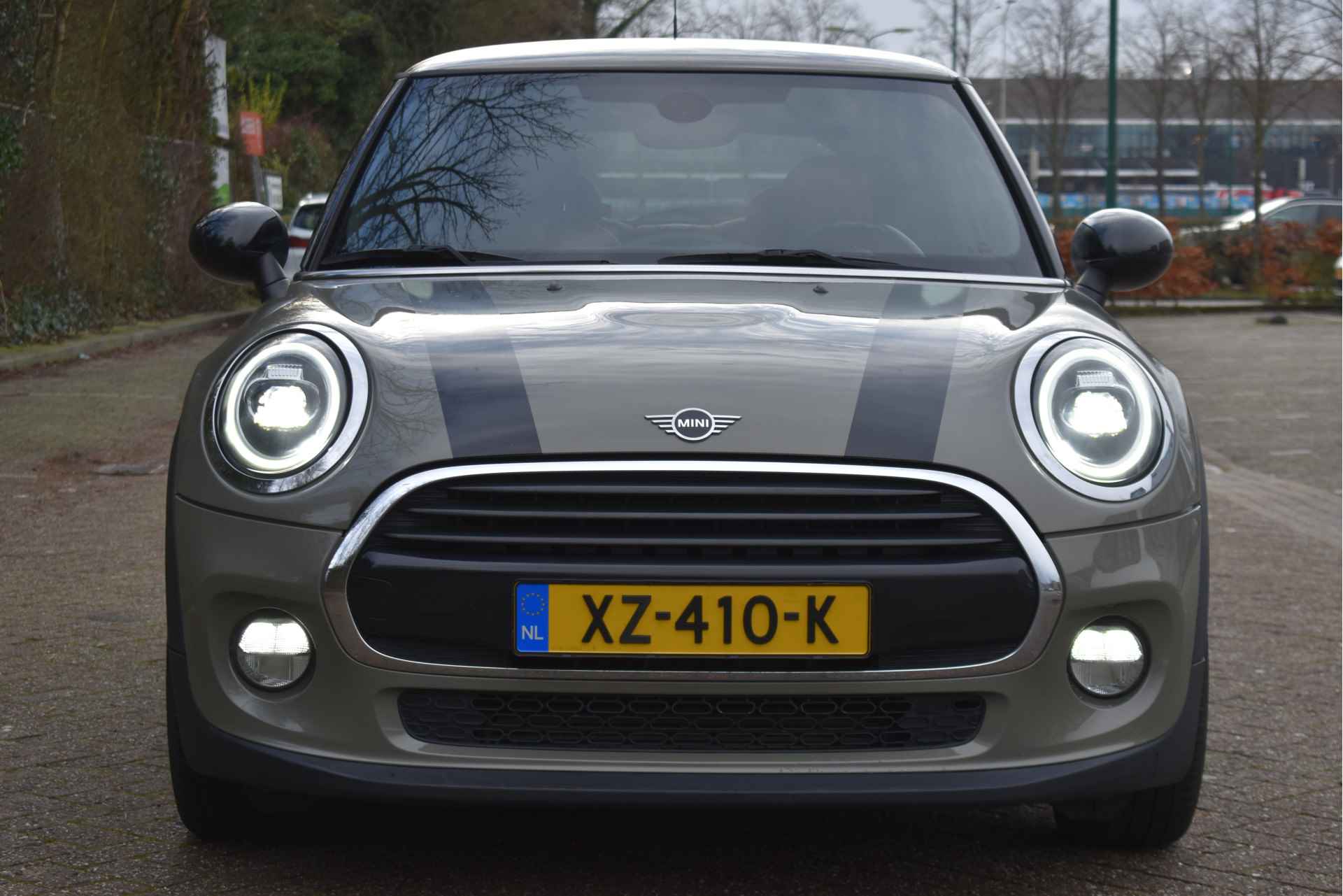 MINI Mini 1.5 Cooper Chili Business Bi-Tone | NL-Auto | Z+W banden | Leder | Nav | Carplay | Cruise Contr | LED  / Xenon | LM-Velgen - 5/54