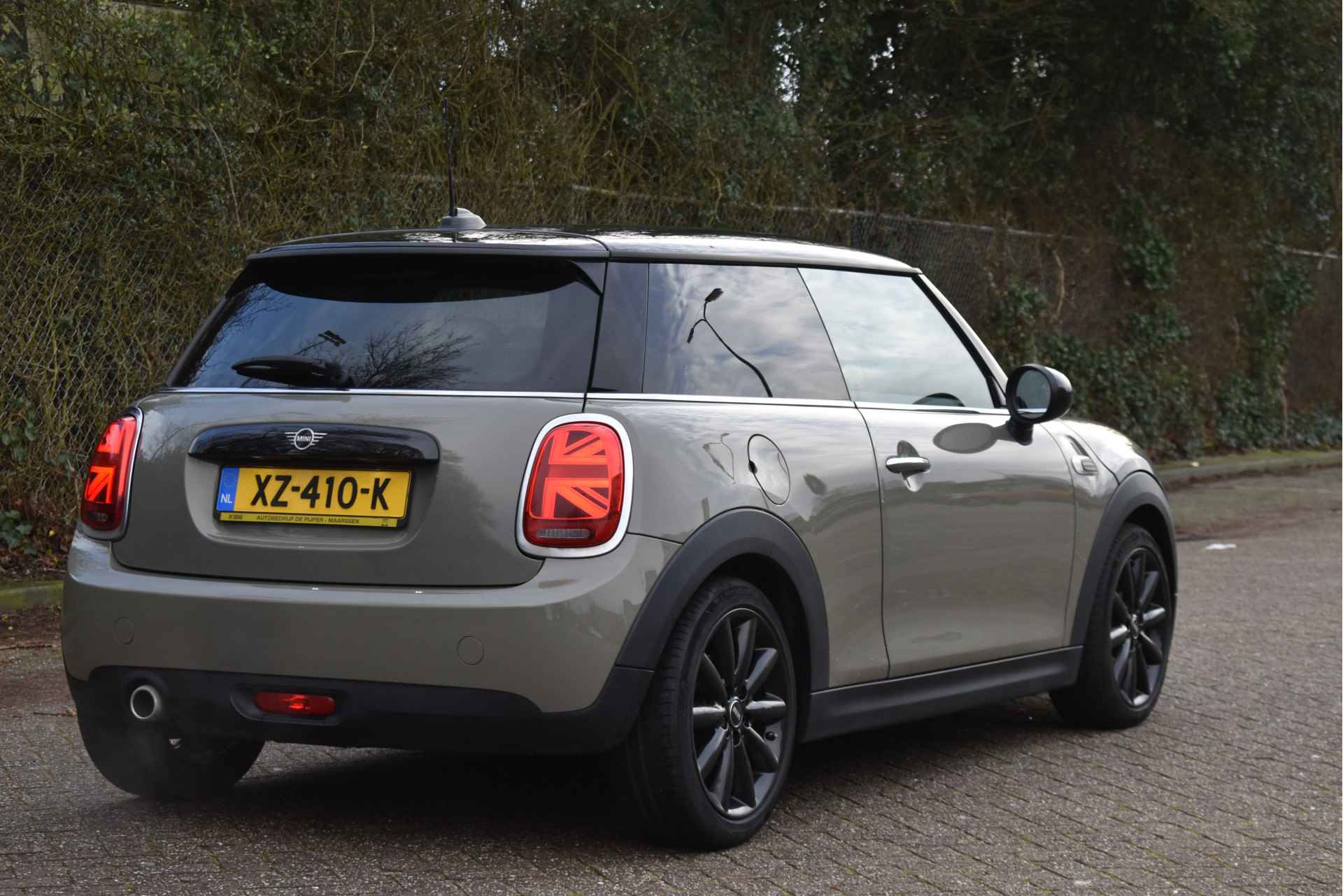 MINI Mini 1.5 Cooper Chili Business Bi-Tone | NL-Auto | Z+W banden | Leder | Nav | Carplay | Cruise Contr | LED  / Xenon | LM-Velgen - 6/54