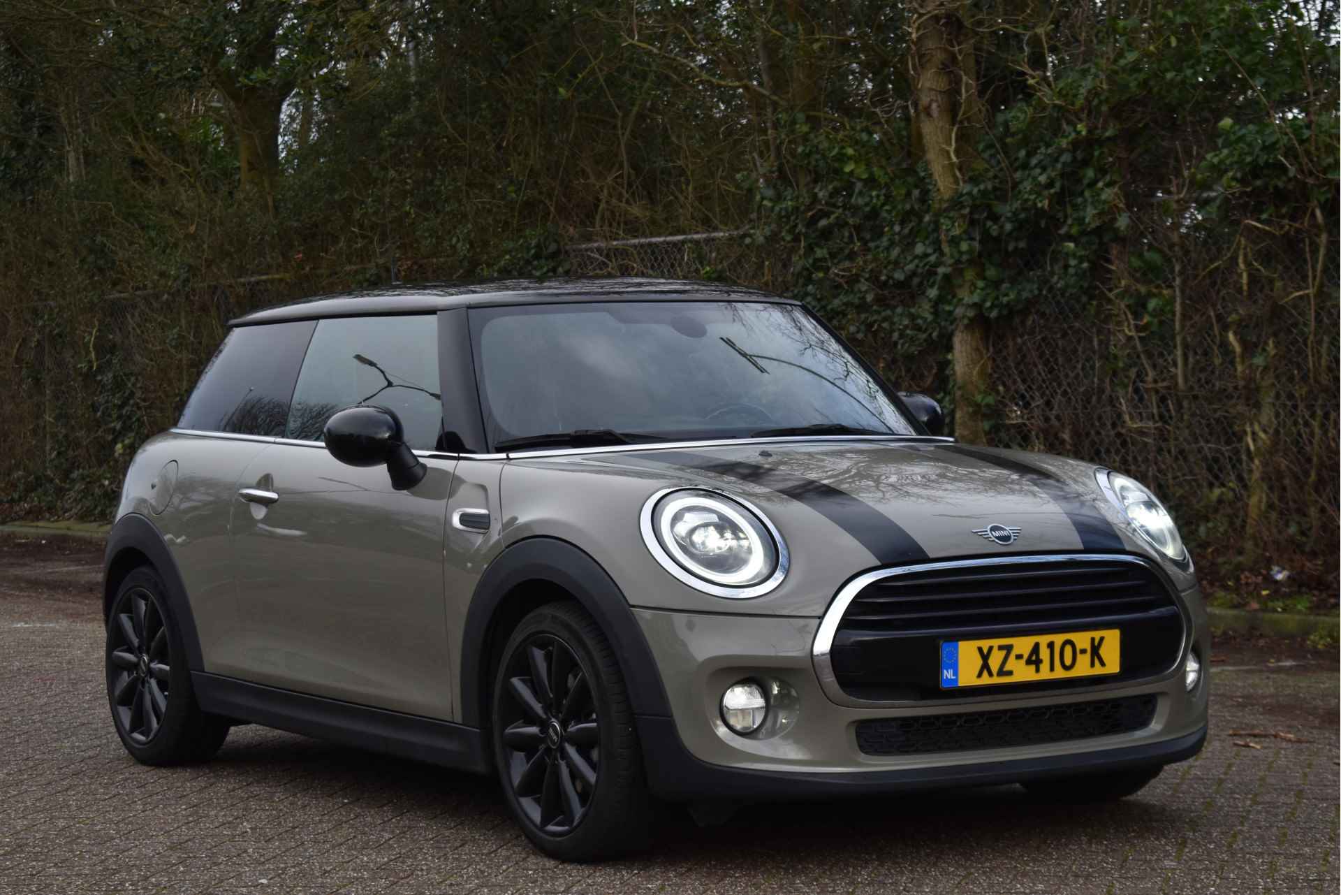 MINI Mini 1.5 Cooper Chili Business Bi-Tone | NL-Auto | Z+W banden | Leder | Nav | Carplay | Cruise Contr | LED  / Xenon | LM-Velgen - 27/54