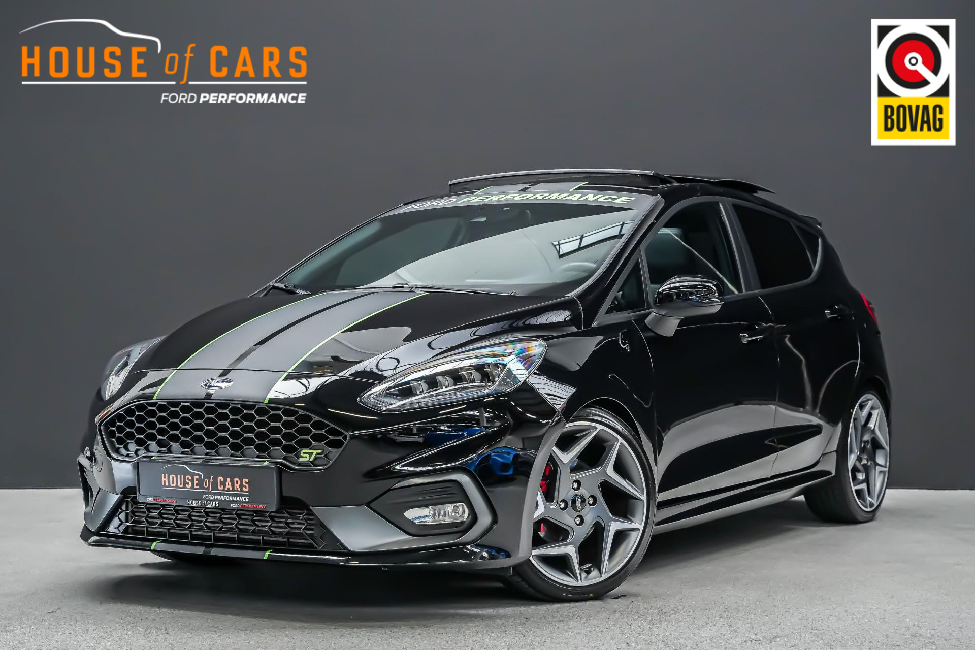 Ford Fiesta 1.5 200pk ST-3 PERFORMANCE PACK |full options|launch control|camera|B&O|winterpack|verlaagd onderstel|custom striping|