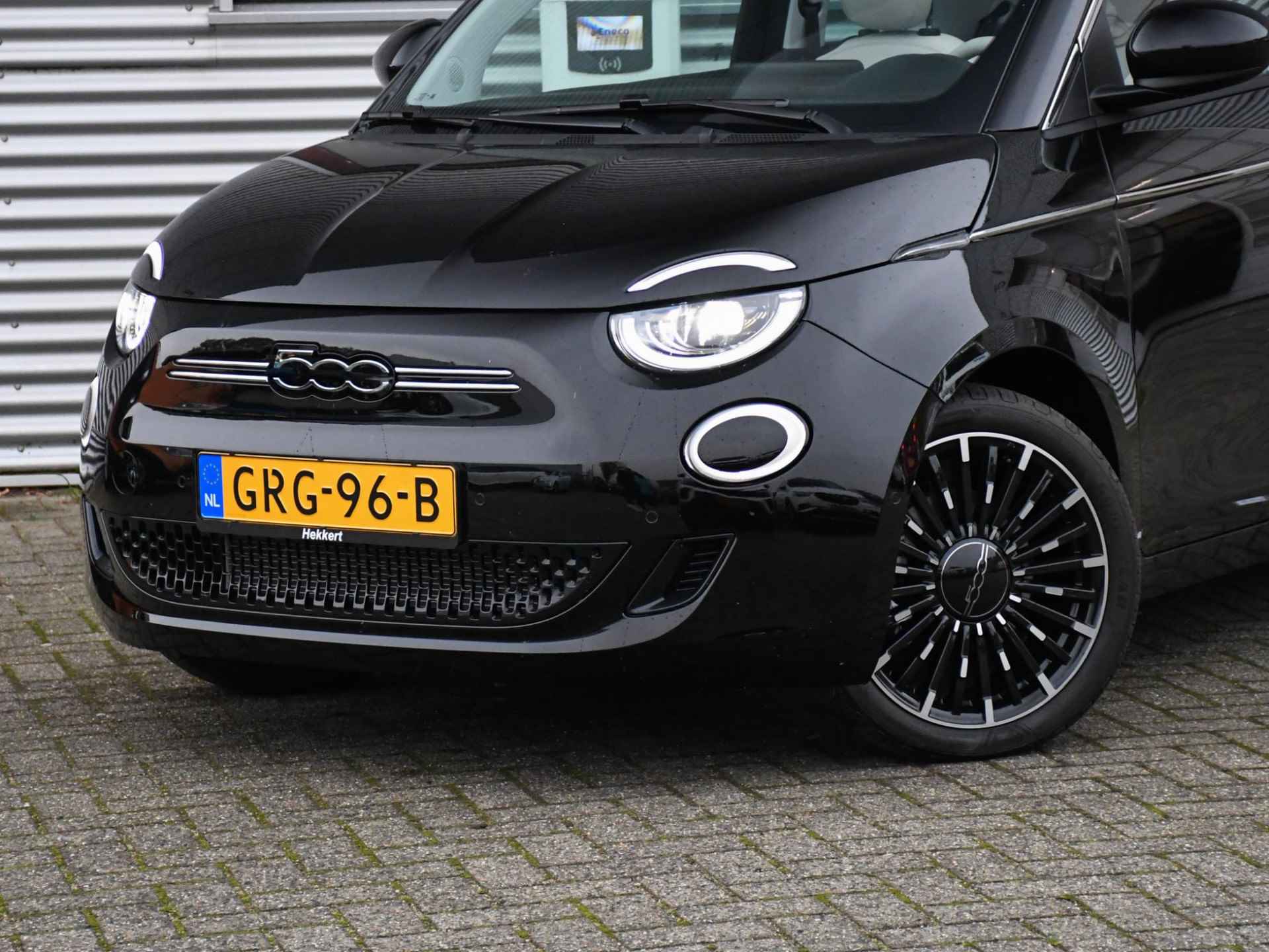 Fiat 500 C La Prima 42kWh 118pk Automaat LEDER | PDC + CAMERA | STOELVERWARMING | ADAP. CRUISE | DIGITAAL INSTURMENTENPANEEL - 2/33