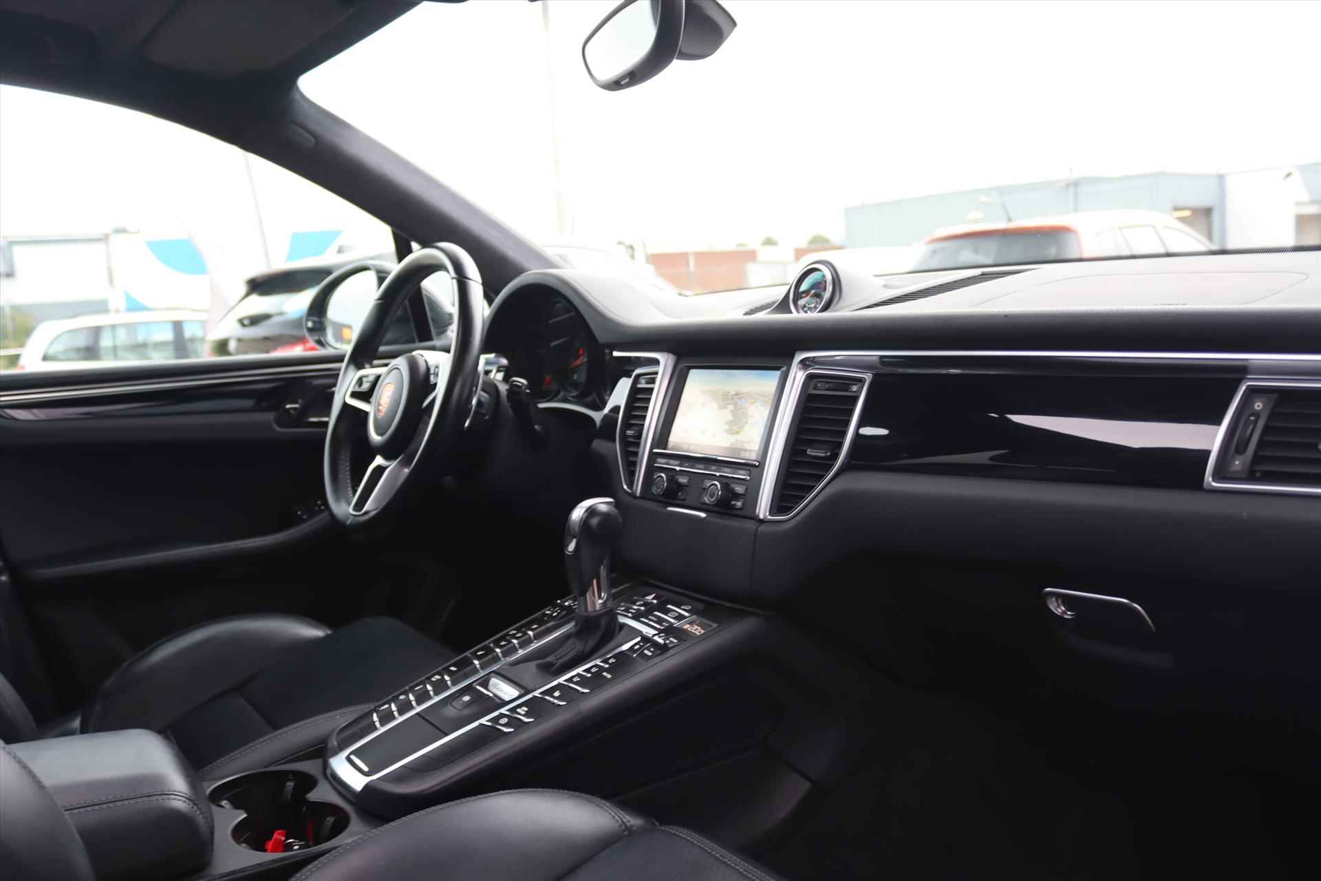 Porsche Macan 3.6 TURBO 400PK Panoramadak | 21 Inch | Luchtvering | Leer | Alcantara hemel | Bose | Stoelverwarming | NL Auto | - 7/66