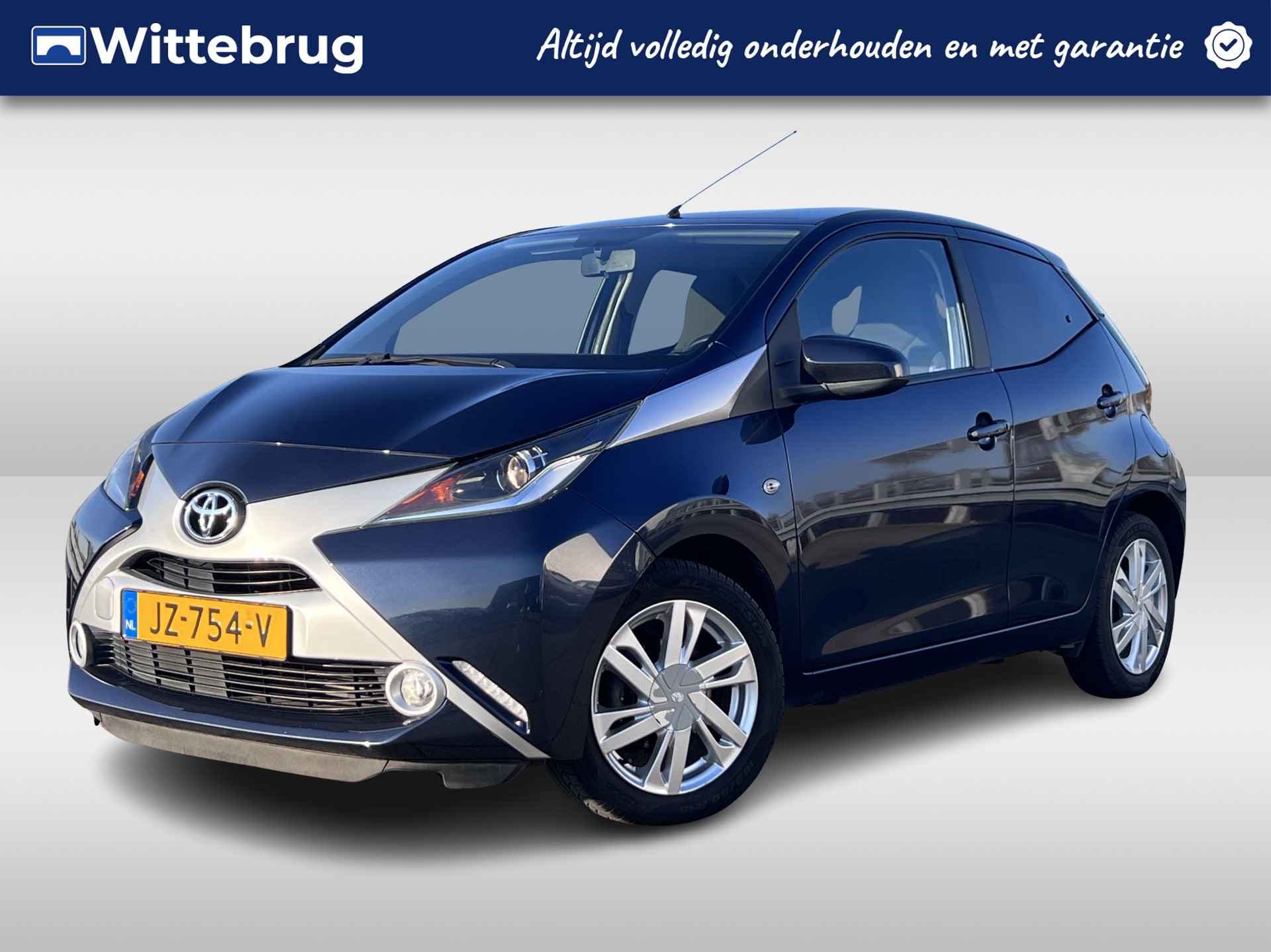 Toyota Aygo 1.0 VVT-i x-sport | Lichtmetalen Velgen | Airco | Camera | Extra Getint Glas