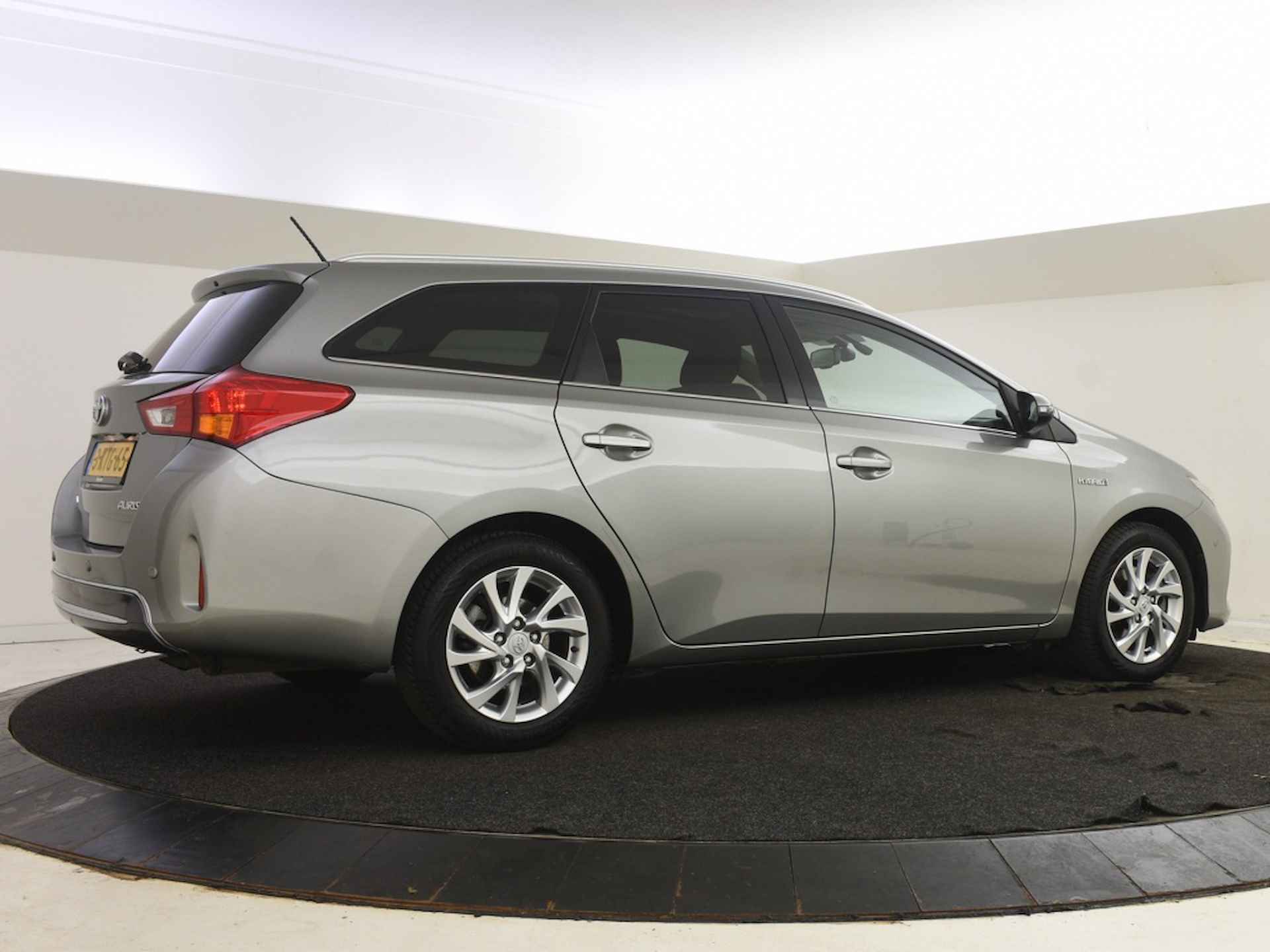 Toyota Auris Touring Sports 1.8 Hybrid Lease Pro | Panoramadak | JBl | PDC V+A - 8/30