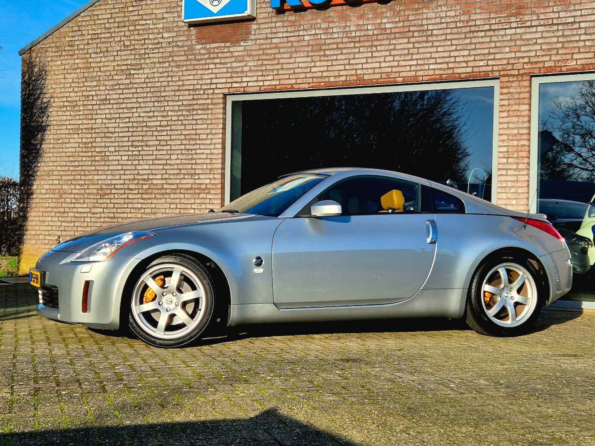 NISSAN 350z 3.5 V6 - 2/26