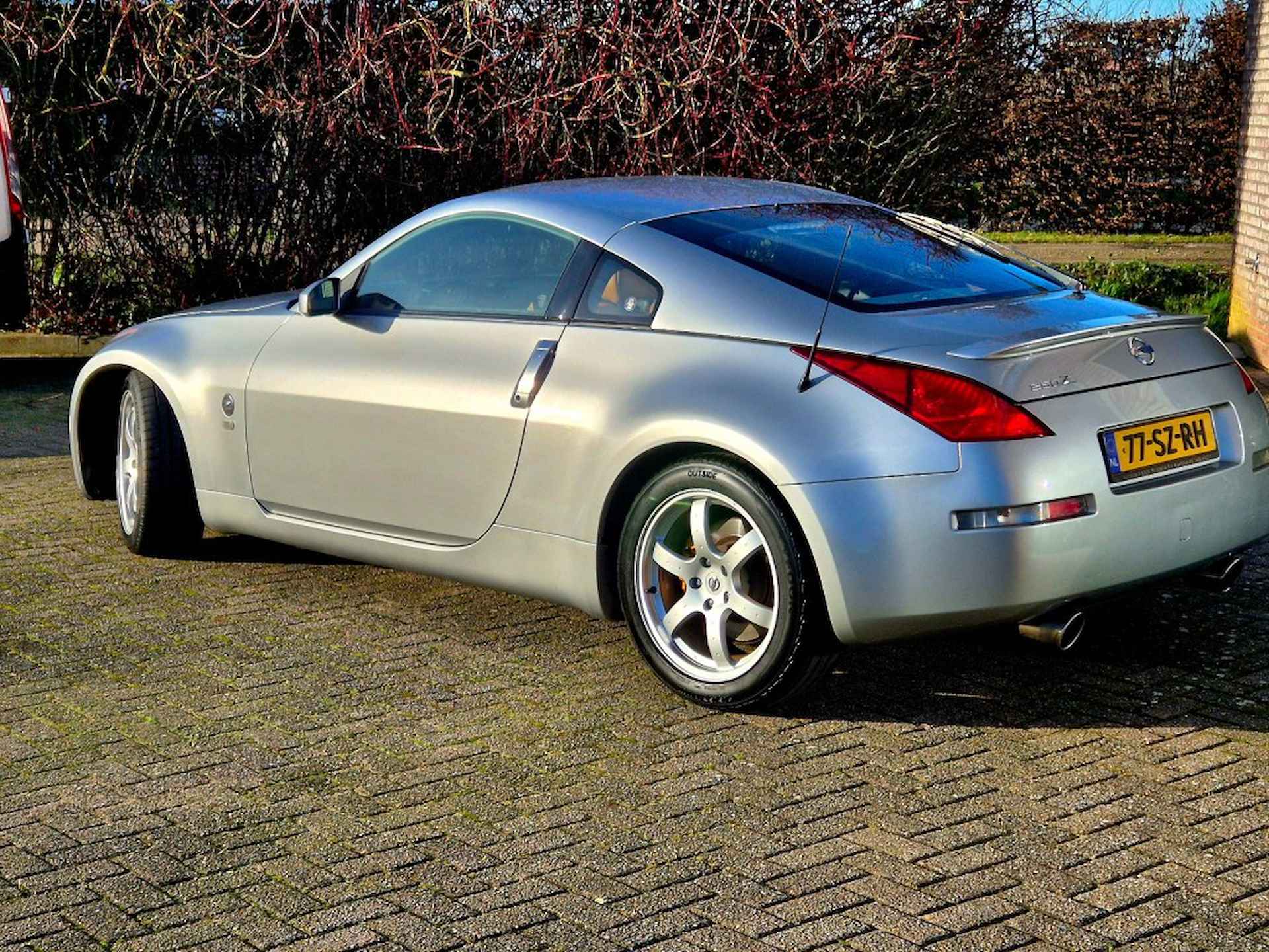 NISSAN 350z 3.5 V6 - 3/26