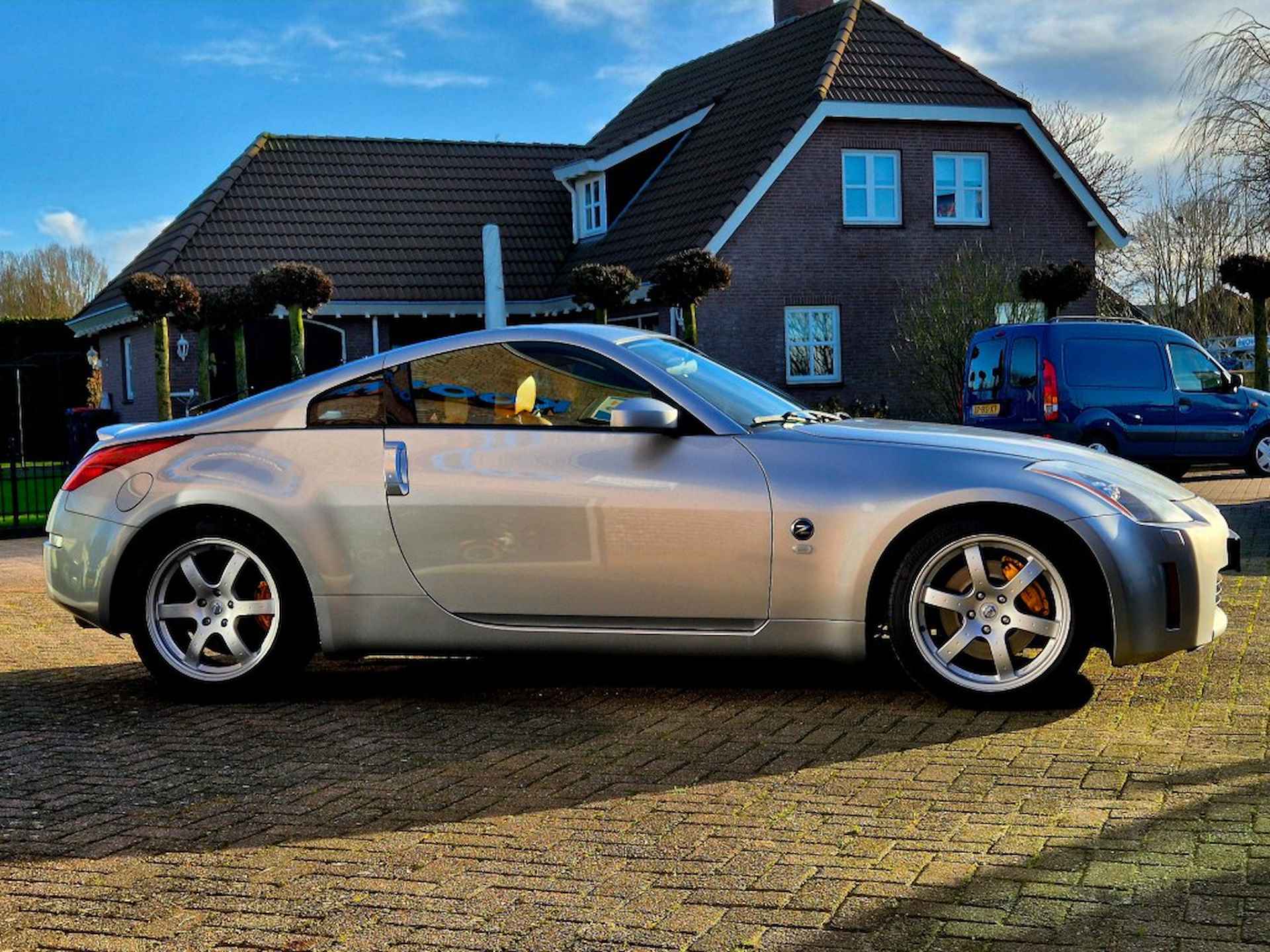 NISSAN 350z 3.5 V6 - 5/26