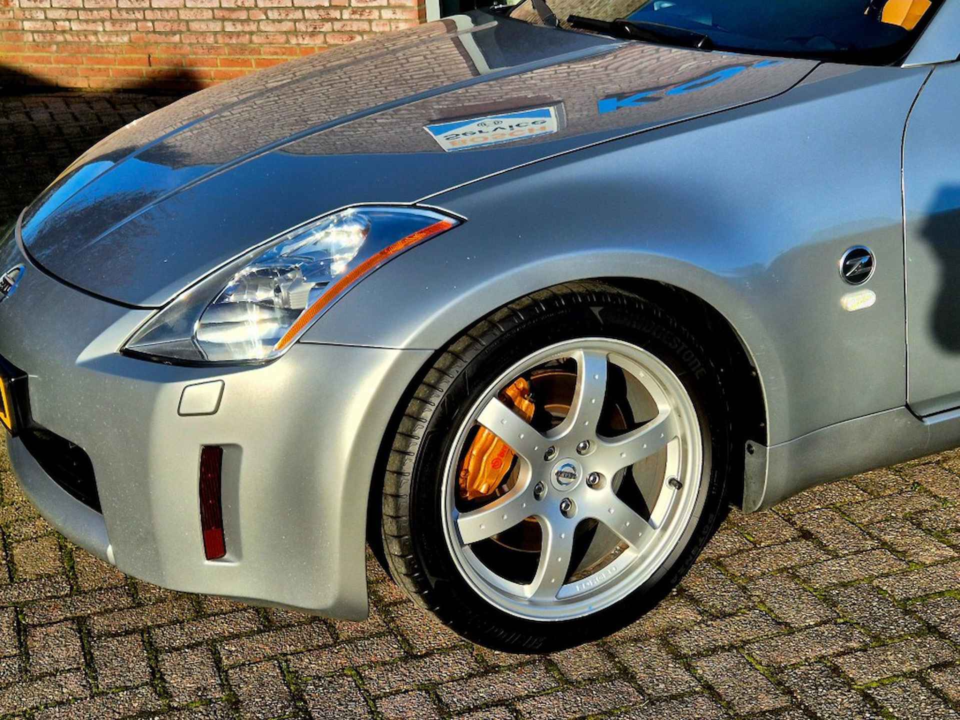 NISSAN 350z 3.5 V6 - 8/26