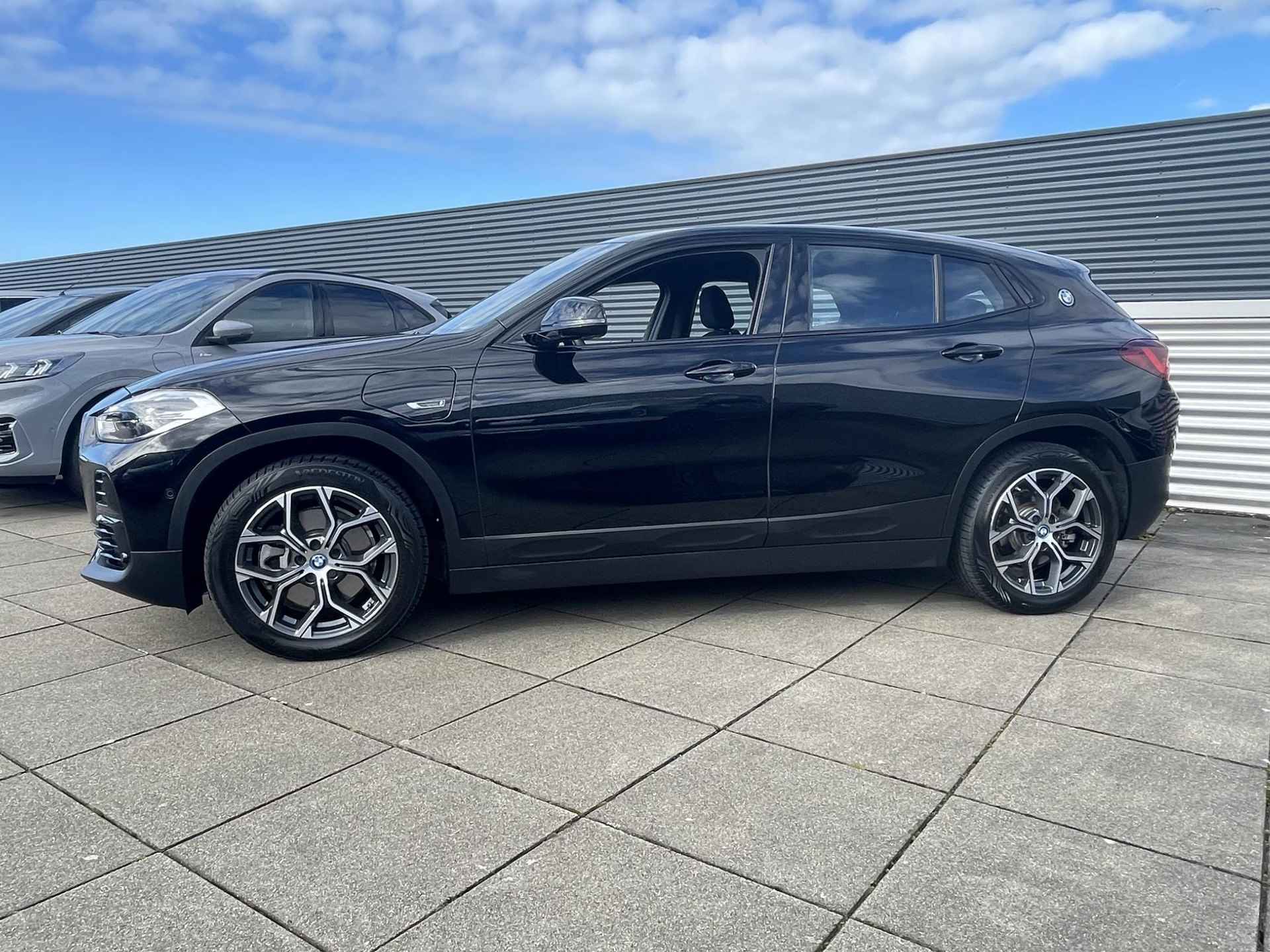 BMW X2 xDrive25e Executive - 4/36