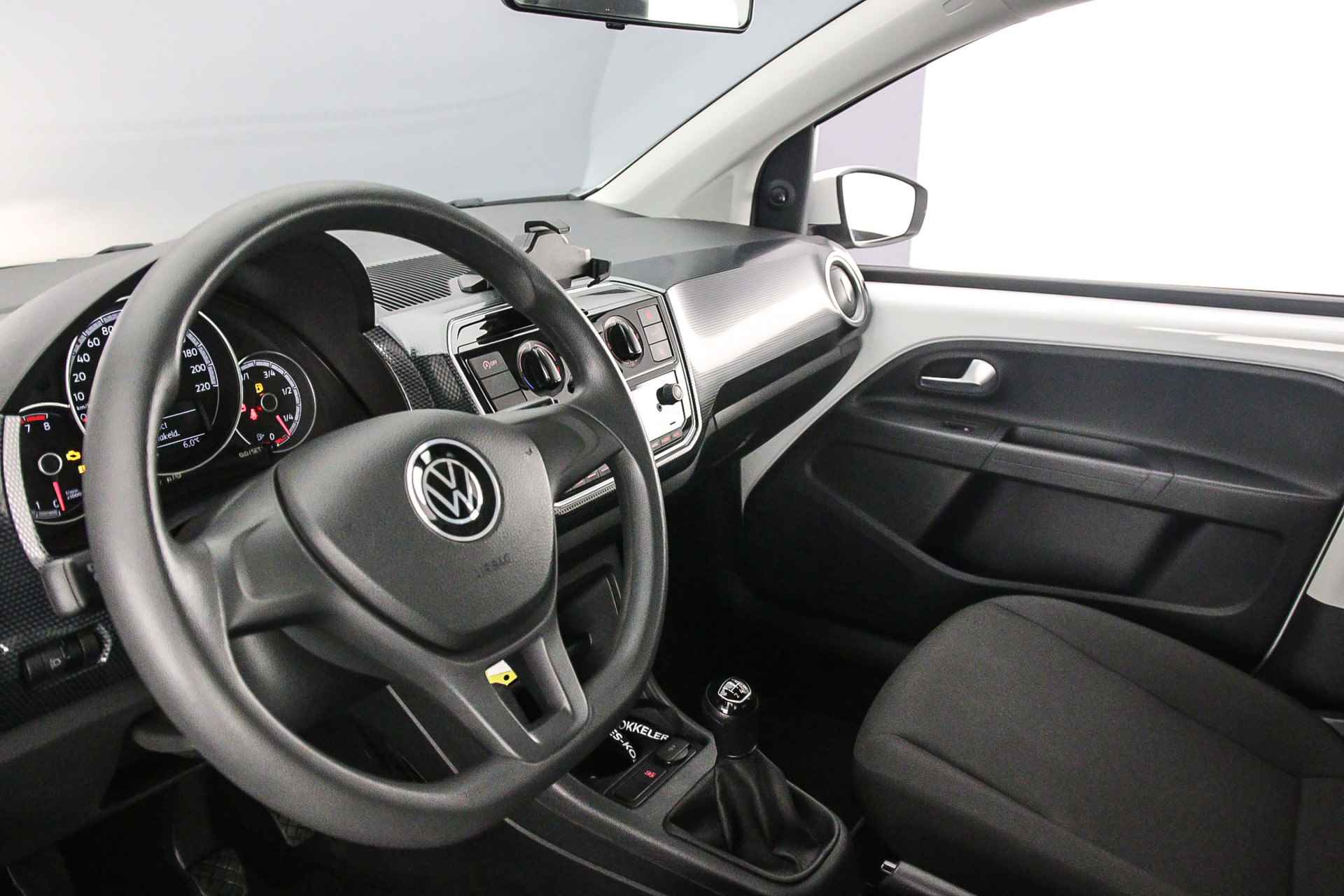Volkswagen up! Move up 1.0 MPI 65pk Radio, Airco, DAB, Bluetooth, Elektrische ramen voor, LED dagrijverlichting - 5/30