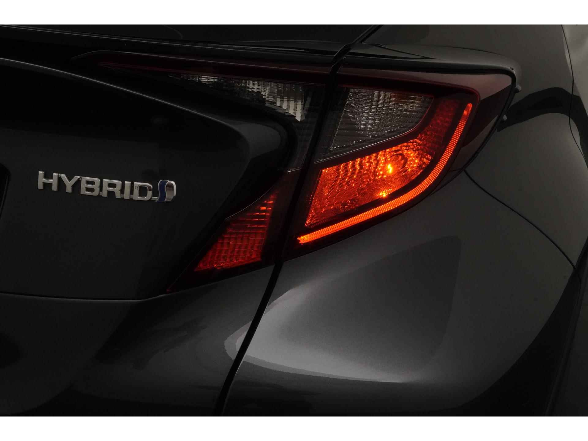 Toyota C-HR 1.8 Hybrid Active | Camera | Carplay | Adapt cruise | Lane assist |  Zondag Open! - 25/37