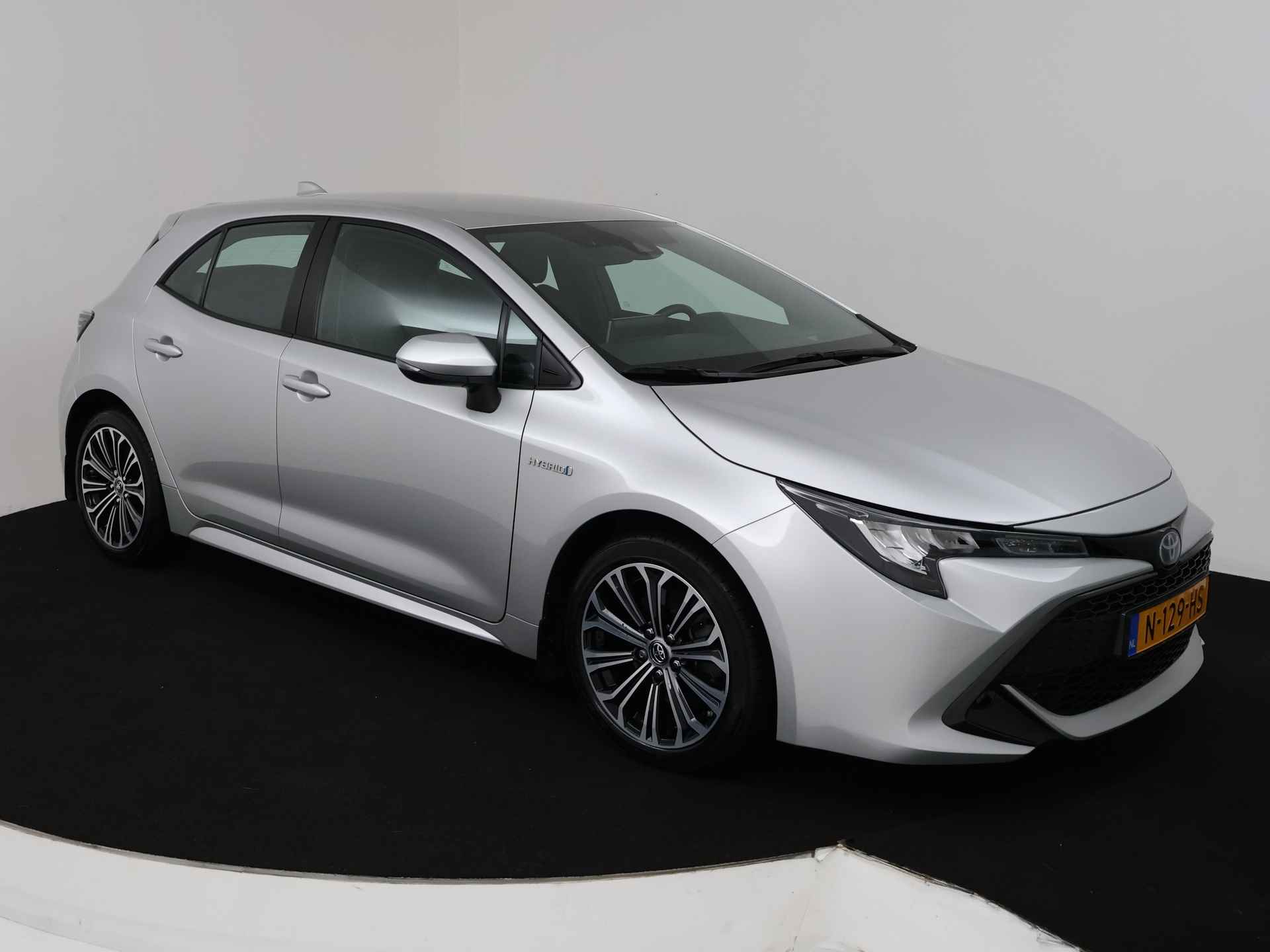 Toyota Corolla 2.0 Hybrid Dynamic Limited - 28/40