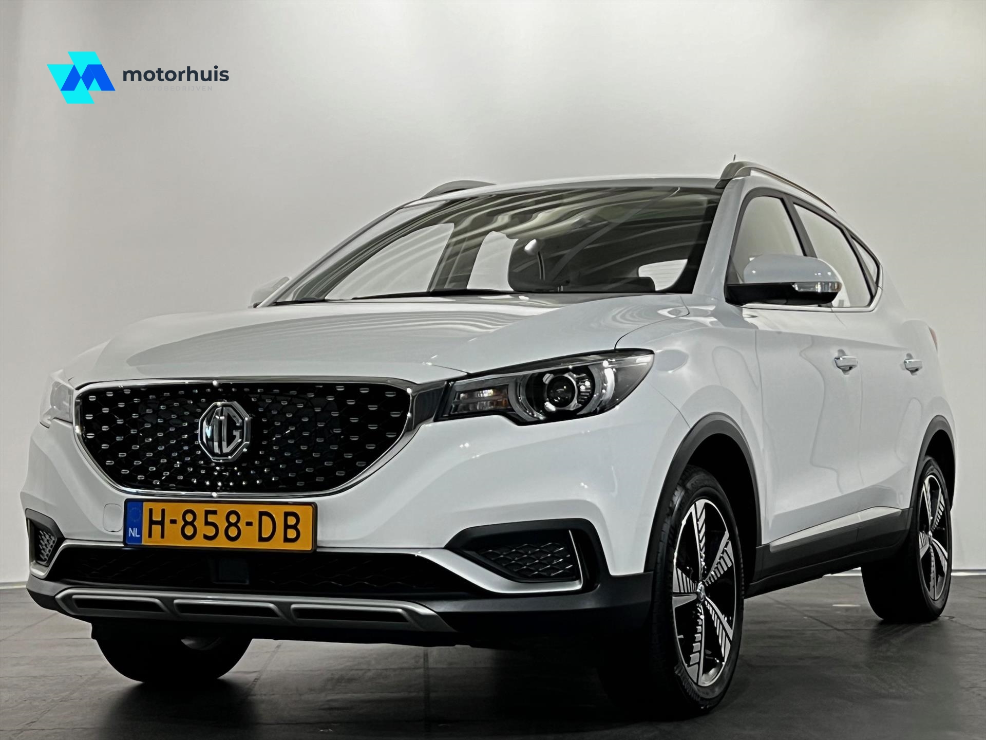 MG Zs Ev Electric 143pk Luxury | ELECTRISCH SCHUIFDAK | LEDER