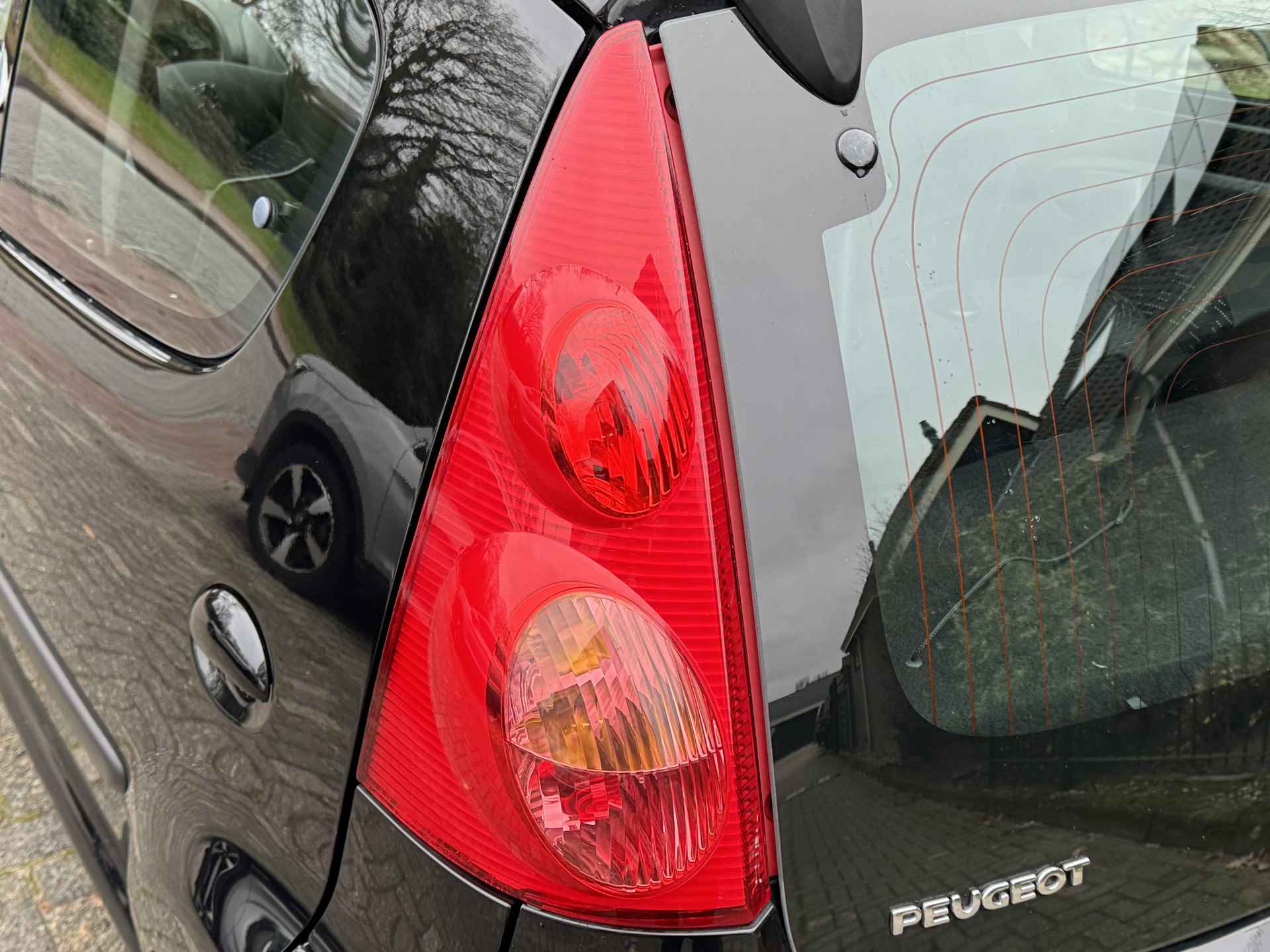 Peugeot 107 1.0-12V Millesim 200 Airco/5-Deurs/Lichtmetalen velgen - 31/35