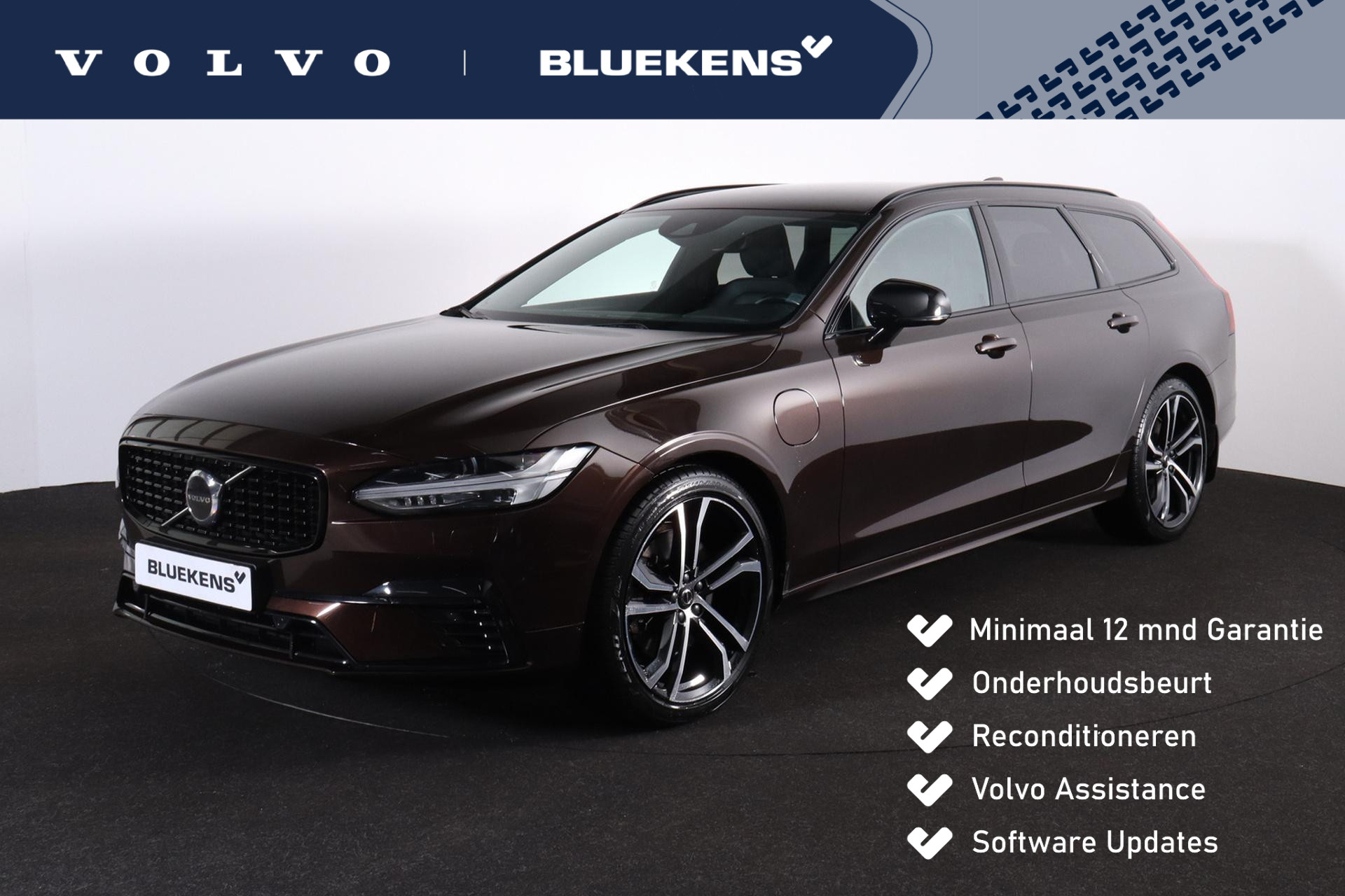 Volvo V90 T8 AWD R-Design - Luchtvering - IntelliSafe Assist - Parkeercamera achter - Verwarmde voorstoelen, stuur & achterbank - Parkeersensoren voor & achter - Elektr. bedienb. voorstoelen met geheugen - Extra getint glas - Elektr. inklapbare trekhaak - 20' LMV