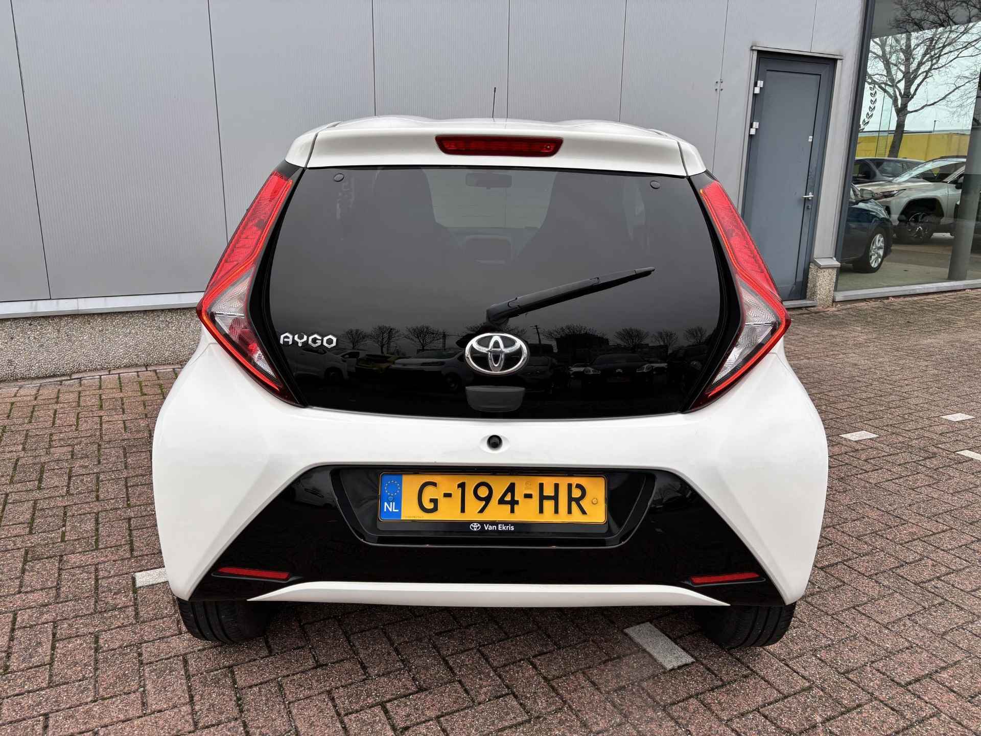 Toyota Aygo 1.0 VVT-i X-Joy, Carplay, Camera, Lm velgen, Climaatbeheersing - 27/42