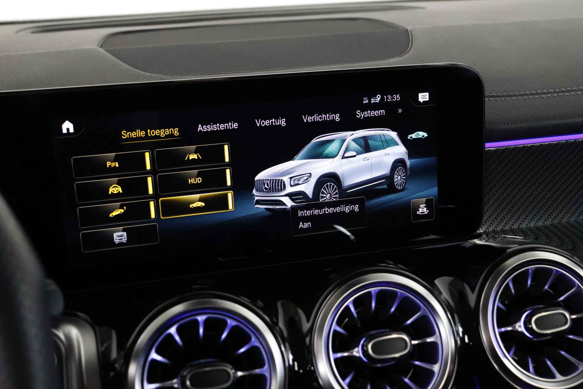 Mercedes-Benz GLB AMG 35 4MATIC Premium / Leder / HUD / Burmester / ACC / CarPlay - 31/43