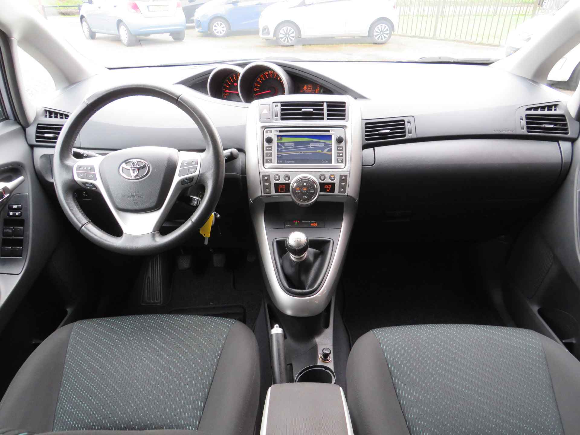 Toyota Verso 1.8 VVT-i Aspiration| 147-PK| | Clima-Airco | Navigatie | Parkeercamera | Incl. BOVAG Garantie | Bluetooth | Lichtmetalen velgen | - 23/40