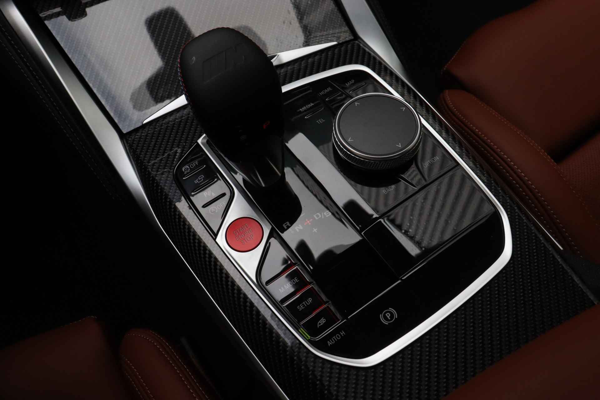 BMW 4 Serie Coupé M4 xDrive Competition High Executive Automaat / M Drive Professional / M Carbon-keramisch remmen / M Sportstoelen / Laserlight / Adaptief M Onderstel / Stoelventilatie - 38/39