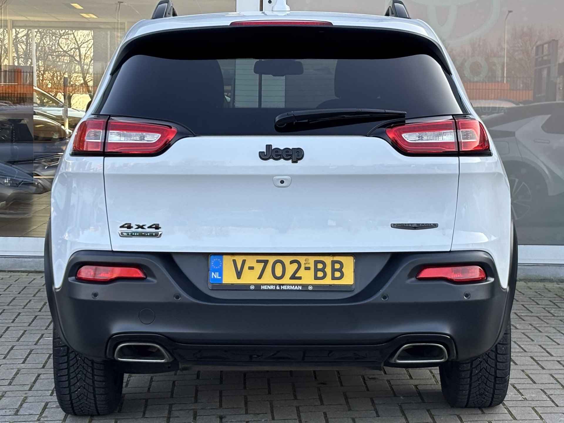 Jeep Cherokee 2.2 Night Eagle VAN | Navi | Cruise control | Net binnen, meer foto’s volgen! - 13/61