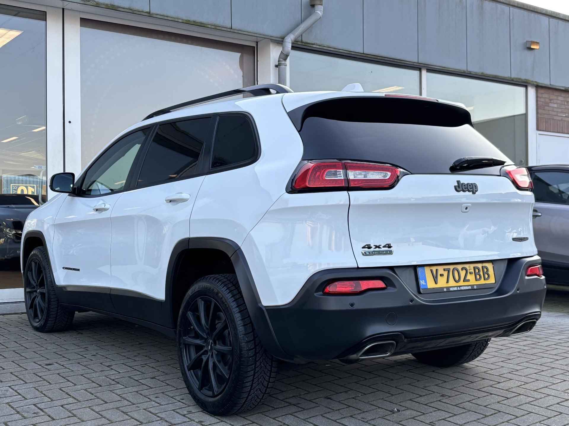 Jeep Cherokee 2.2 Night Eagle VAN | Navi | Cruise control | Net binnen, meer foto’s volgen! - 17/61