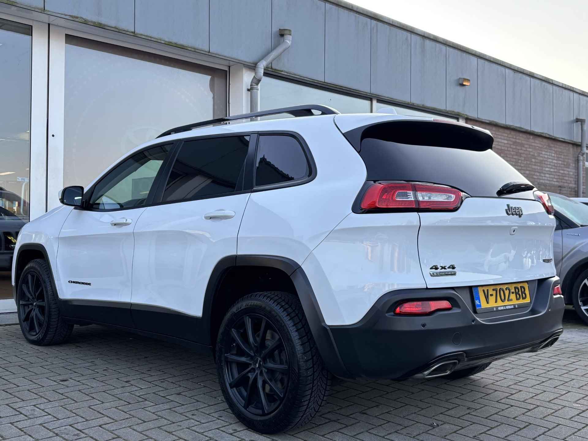 Jeep Cherokee 2.2 Night Eagle VAN | Navi | Cruise control | Net binnen, meer foto’s volgen! - 18/61