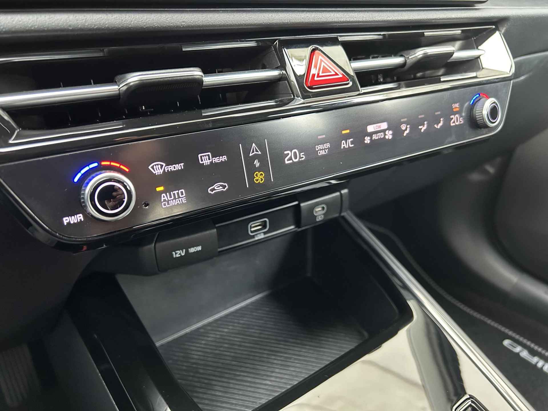 Kia Niro 1.6 GDi Hybrid DynamicLine Automaat | Trekhaak | Camera | Navi | Key-Less | Apple CarPlay/Android Auto | Clima | 16” Velgen | PDC | Cruise | LED | - 9/29