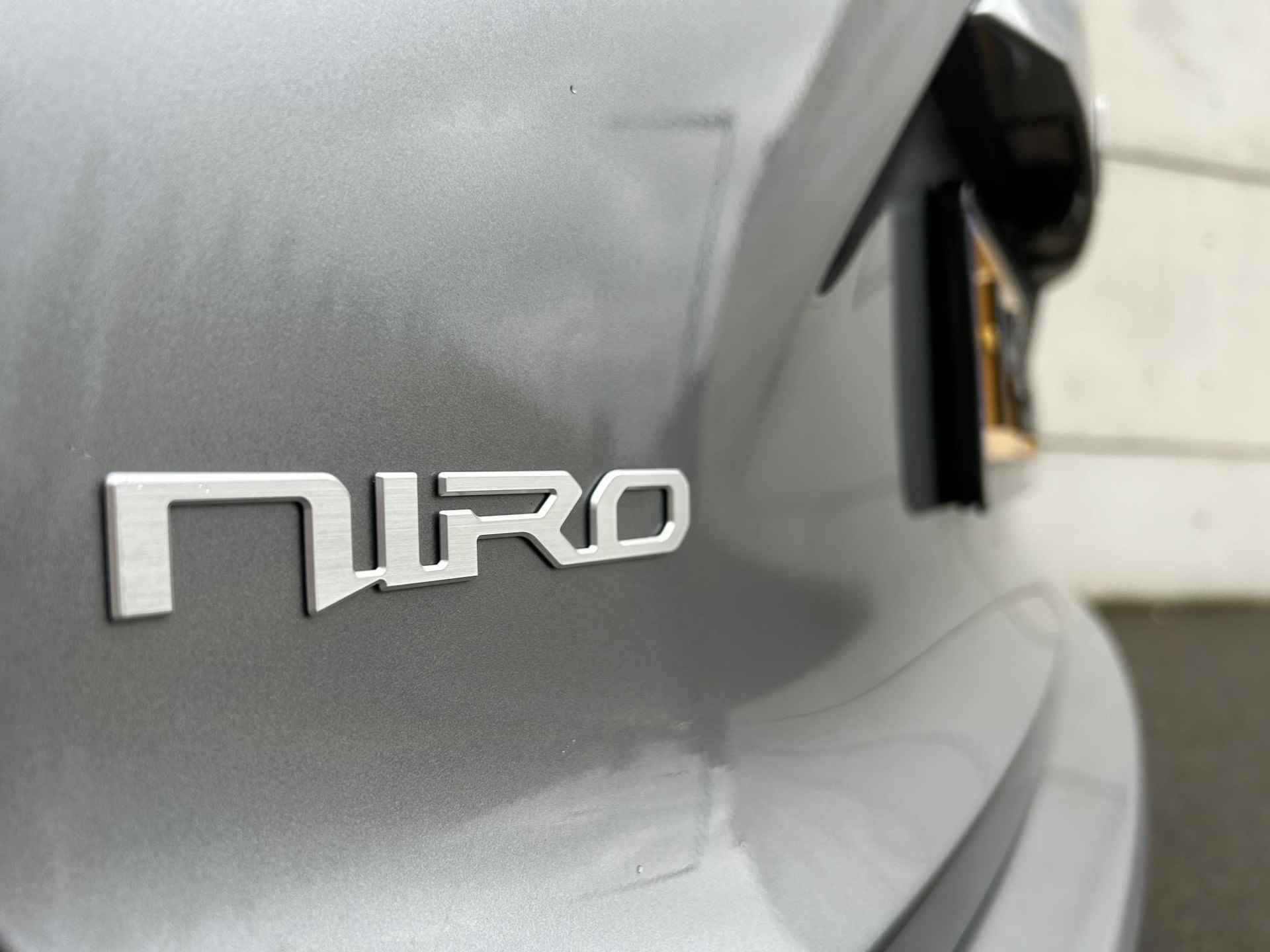Kia Niro 1.6 GDi Hybrid DynamicLine Automaat | Trekhaak | Camera | Navi | Key-Less | Apple CarPlay/Android Auto | Clima | 16” Velgen | PDC | Cruise | LED | - 27/29