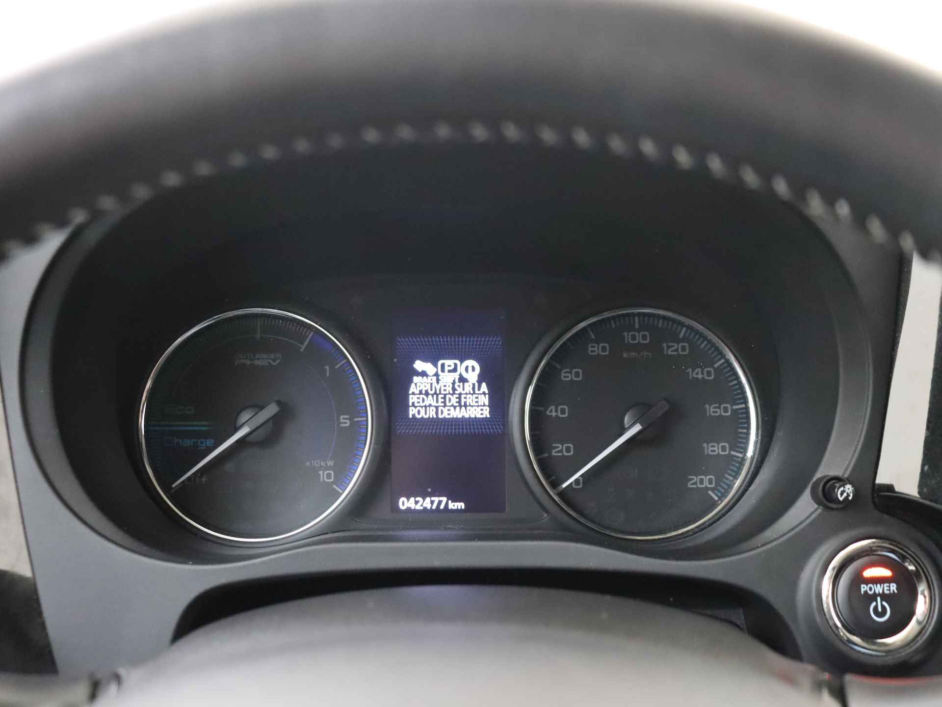 Mitsubishi Outlander 2.4 PHEV Pure Automaat | Climate Control | Navigatie by App | Stoelverwarming - 8/38