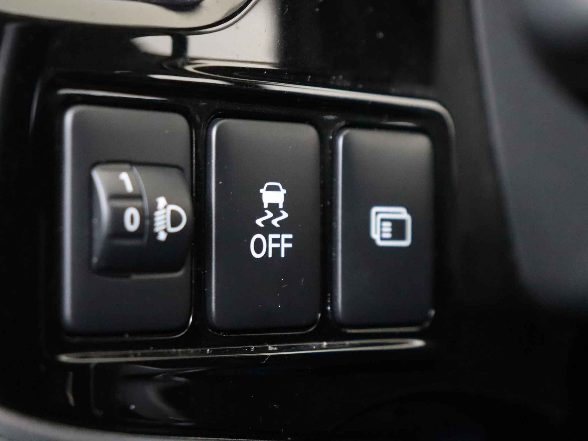 Mitsubishi Outlander 2.4 PHEV Pure Automaat | Climate Control | Navigatie by App | Stoelverwarming - 26/38